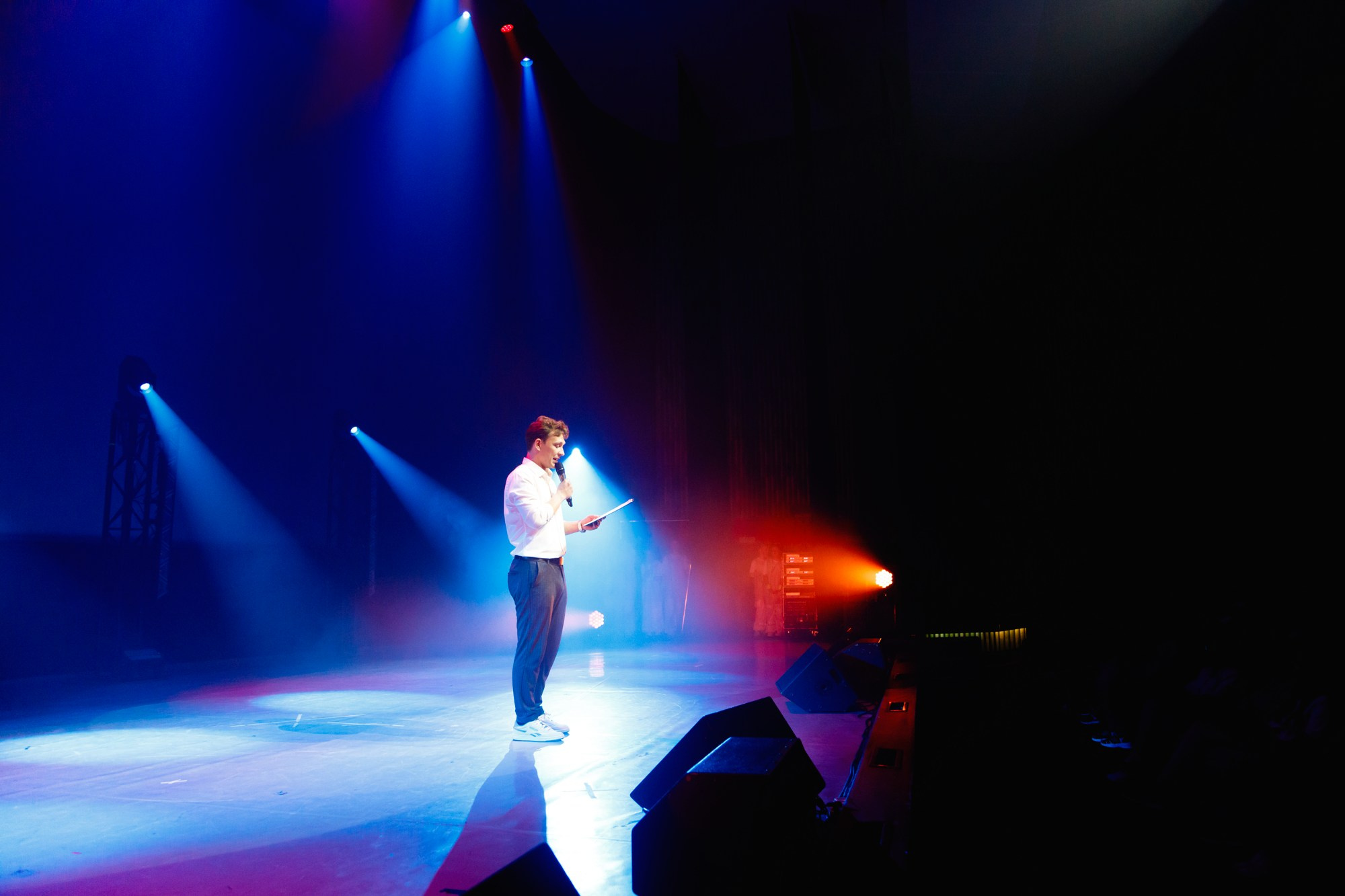 Отчётный концерт танцевальной студии «Make Me Dance». Бизнес фотограф в Новосибирске Александр Рощин