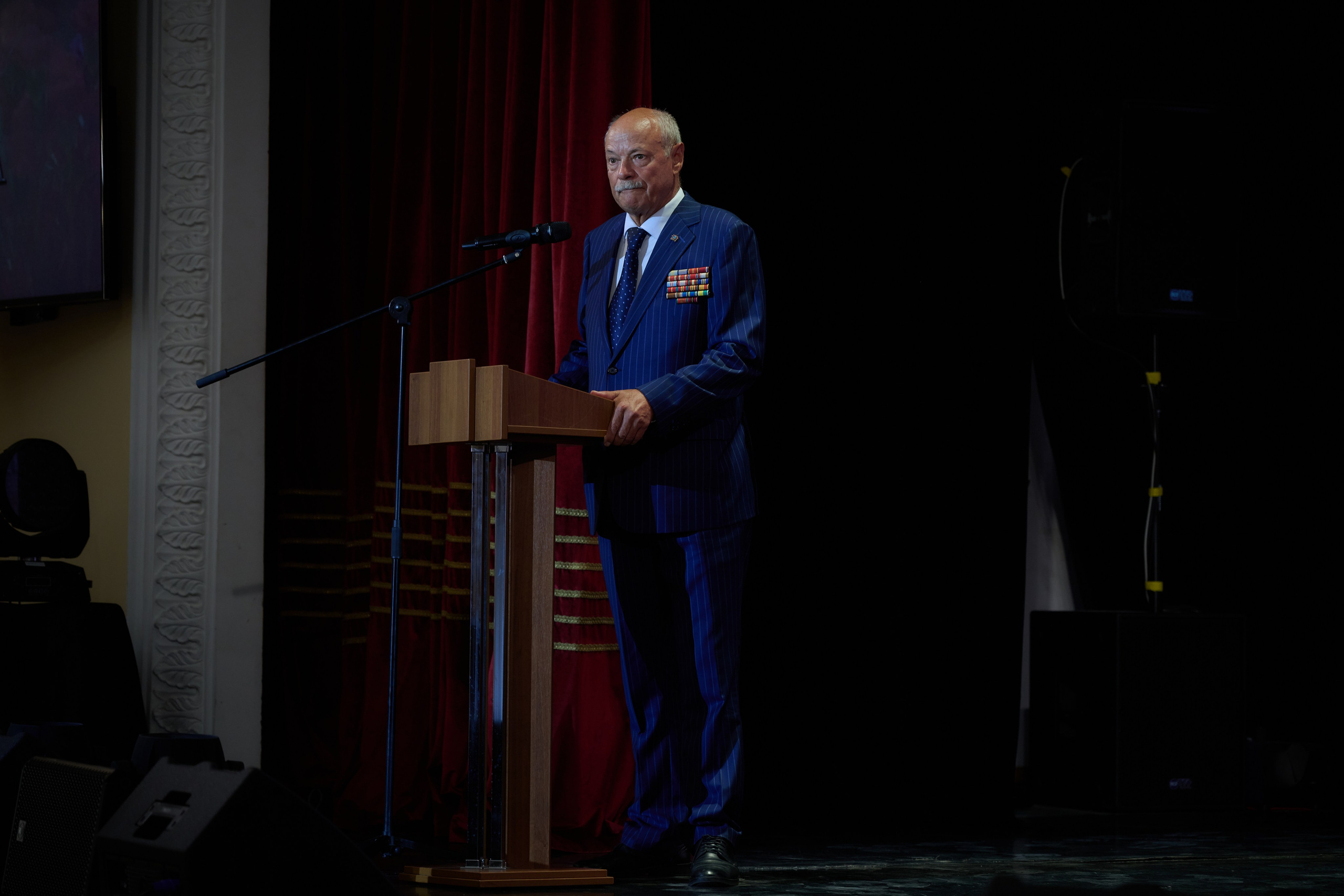 Церемония награждения медалями «Память Героев Отечества». Фотограф Роман Адлер