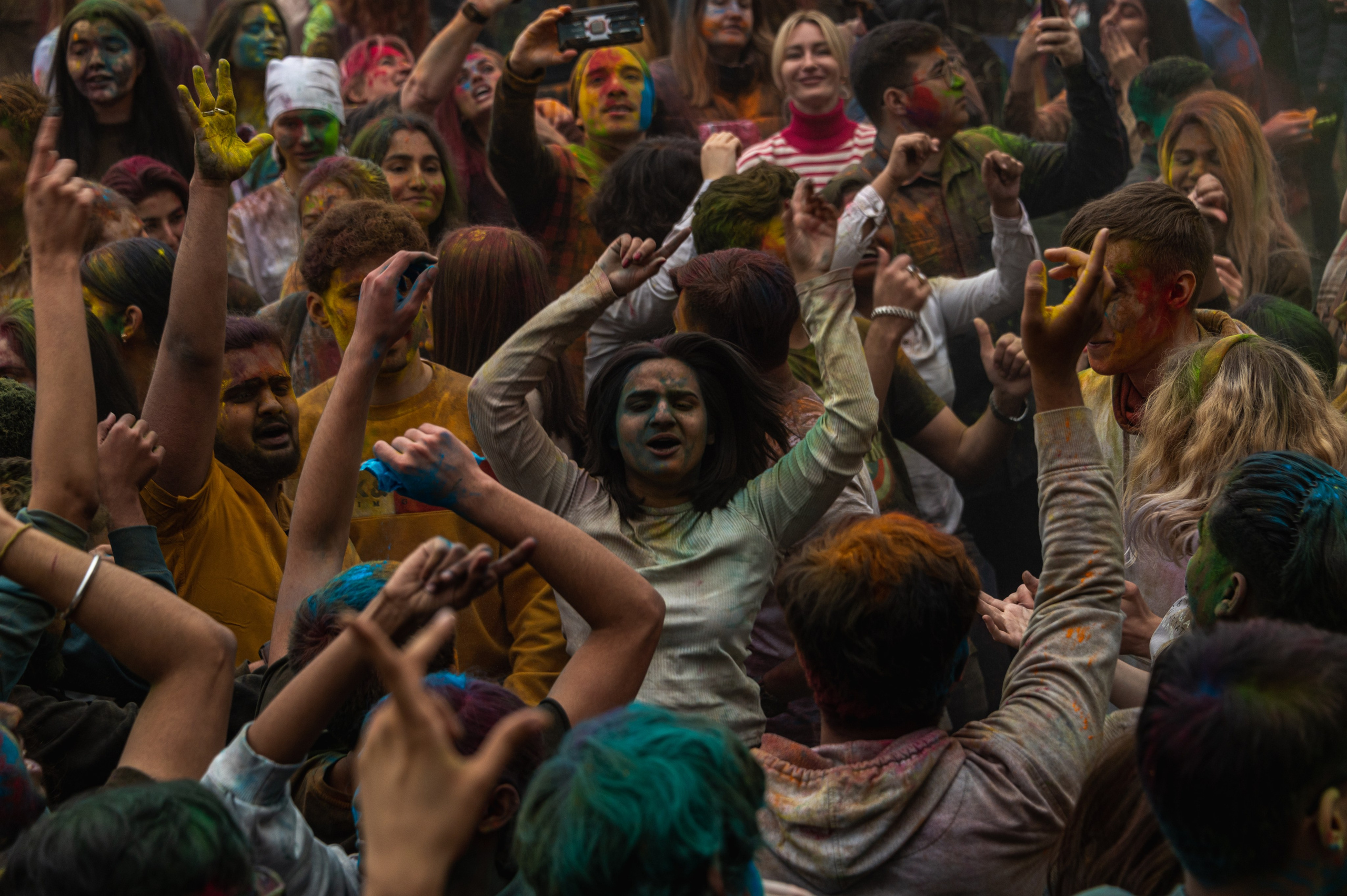 Праздник Холи в Москве. Фотограф Роман Адлер