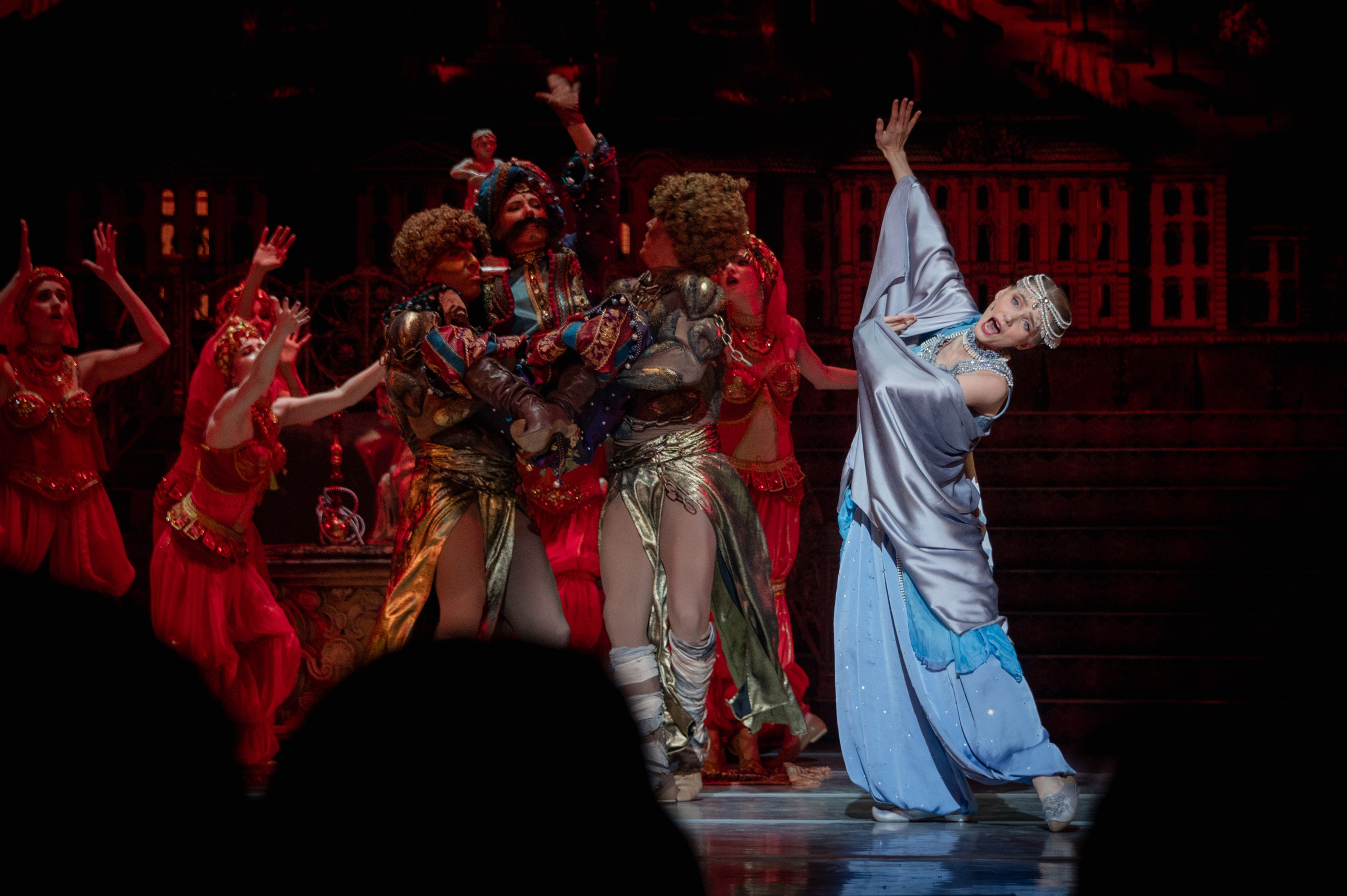 Мюзикл «Каприз императрицы». Фотограф Роман Адлер