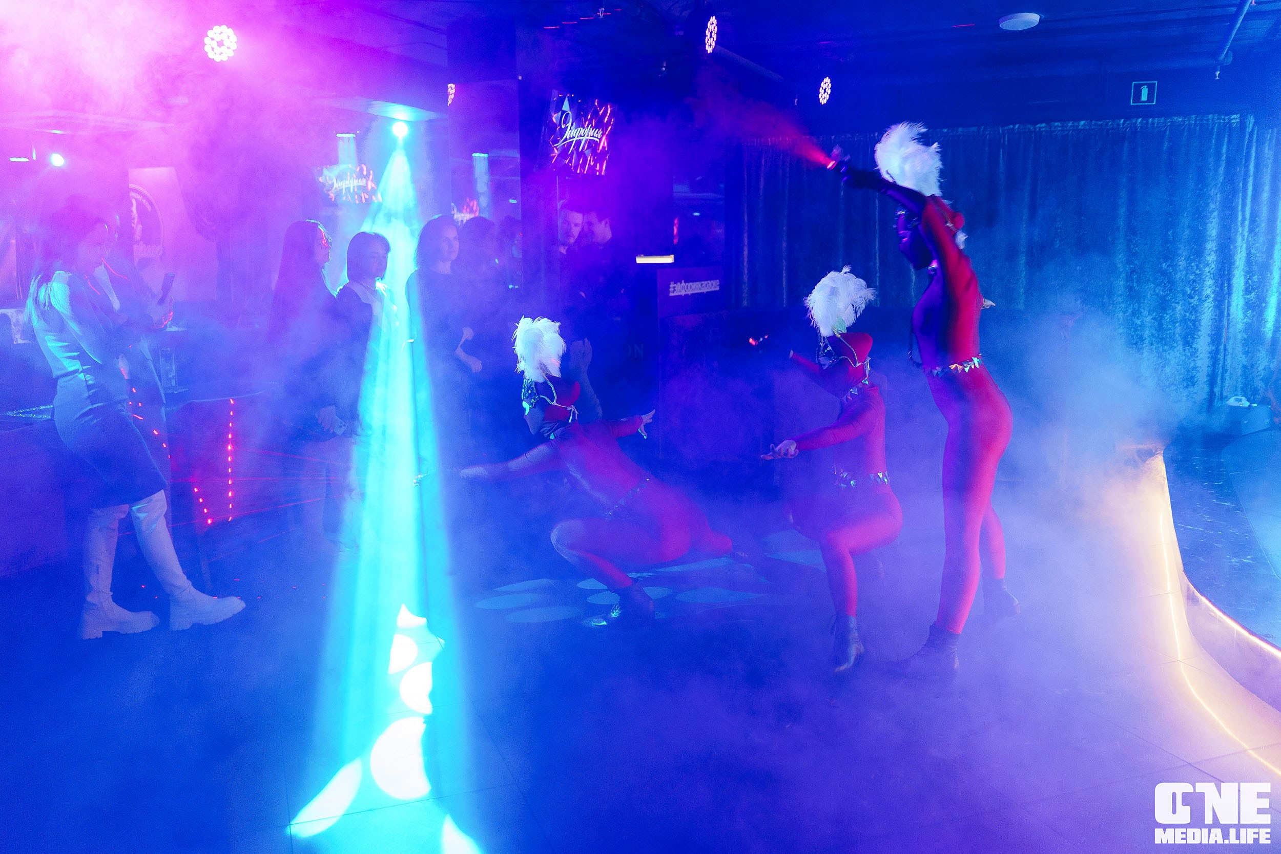 Фоторепортаж из караоке-клуба Эйфория. One Media Life: фоторепортажи, фотоотчеты с мероприятий и заведений