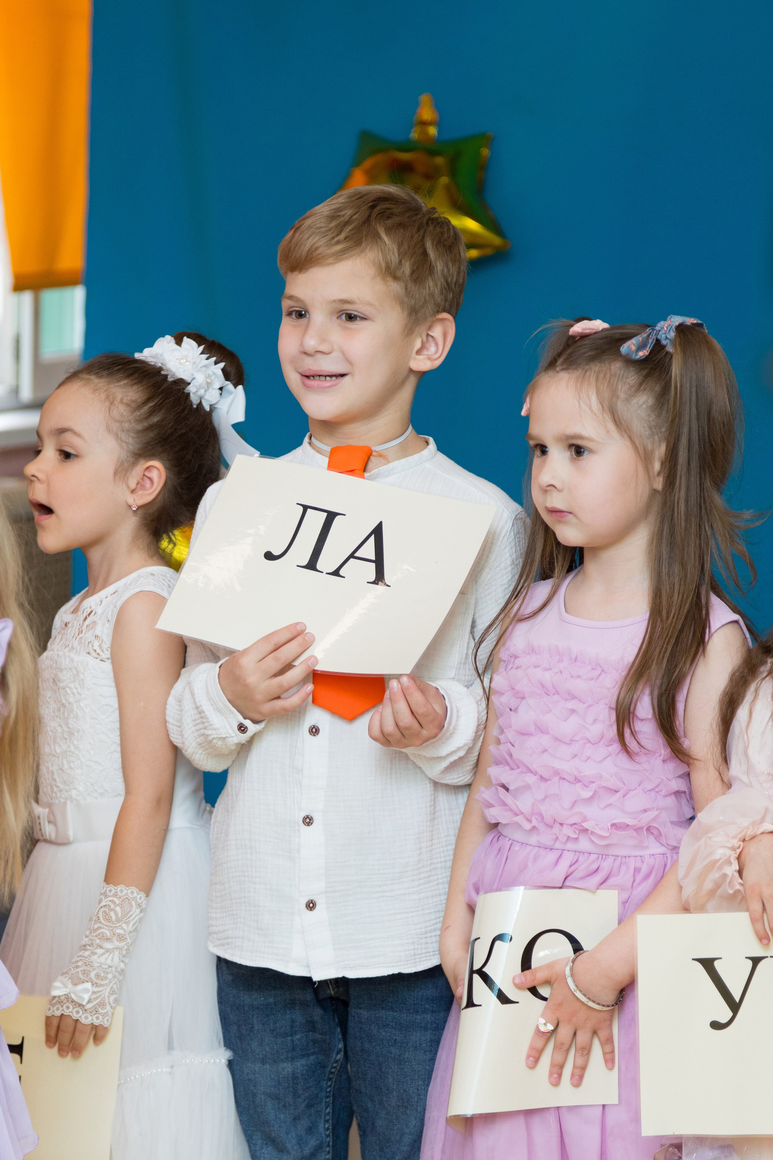 Выпускной в детском саду «Улыбка». Детский и контент фотограф Надя Волкова Санкт-Петербург