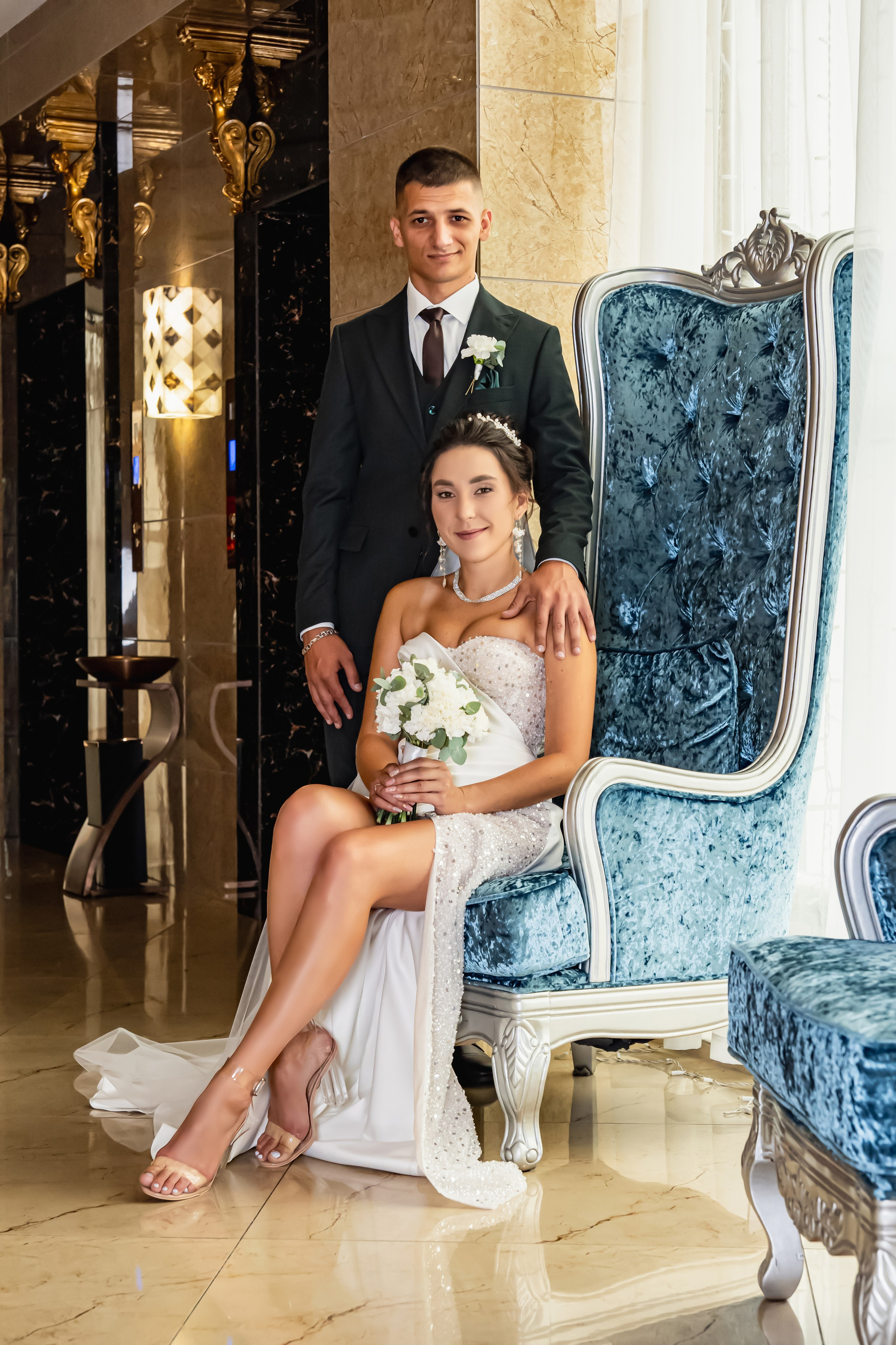 Сборы жениха и невесты в отеле: Северное море. Занимаюсь профессиональной фотографией и живу рядом с Байкалом. Работаю в разных жанрах