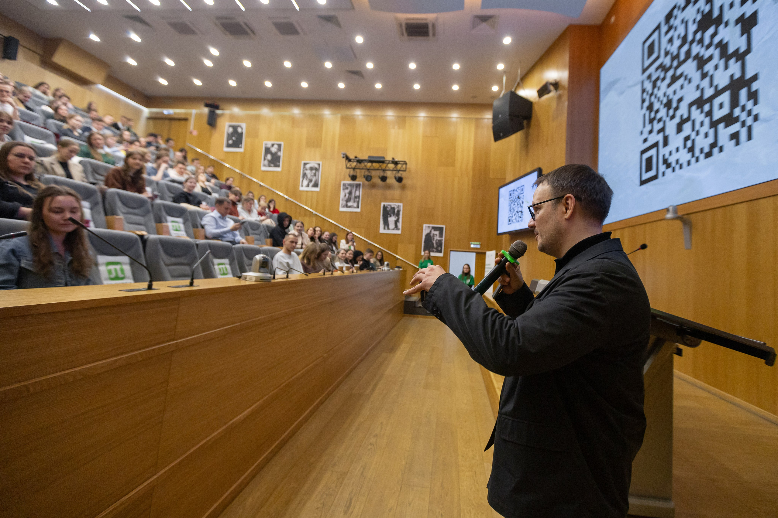 «АРЕХ. РетроПерспектива». Лекция Сергея Сенкевича в Политехе. Евгений Матвеев — фотограф в Санкт-Петербурге