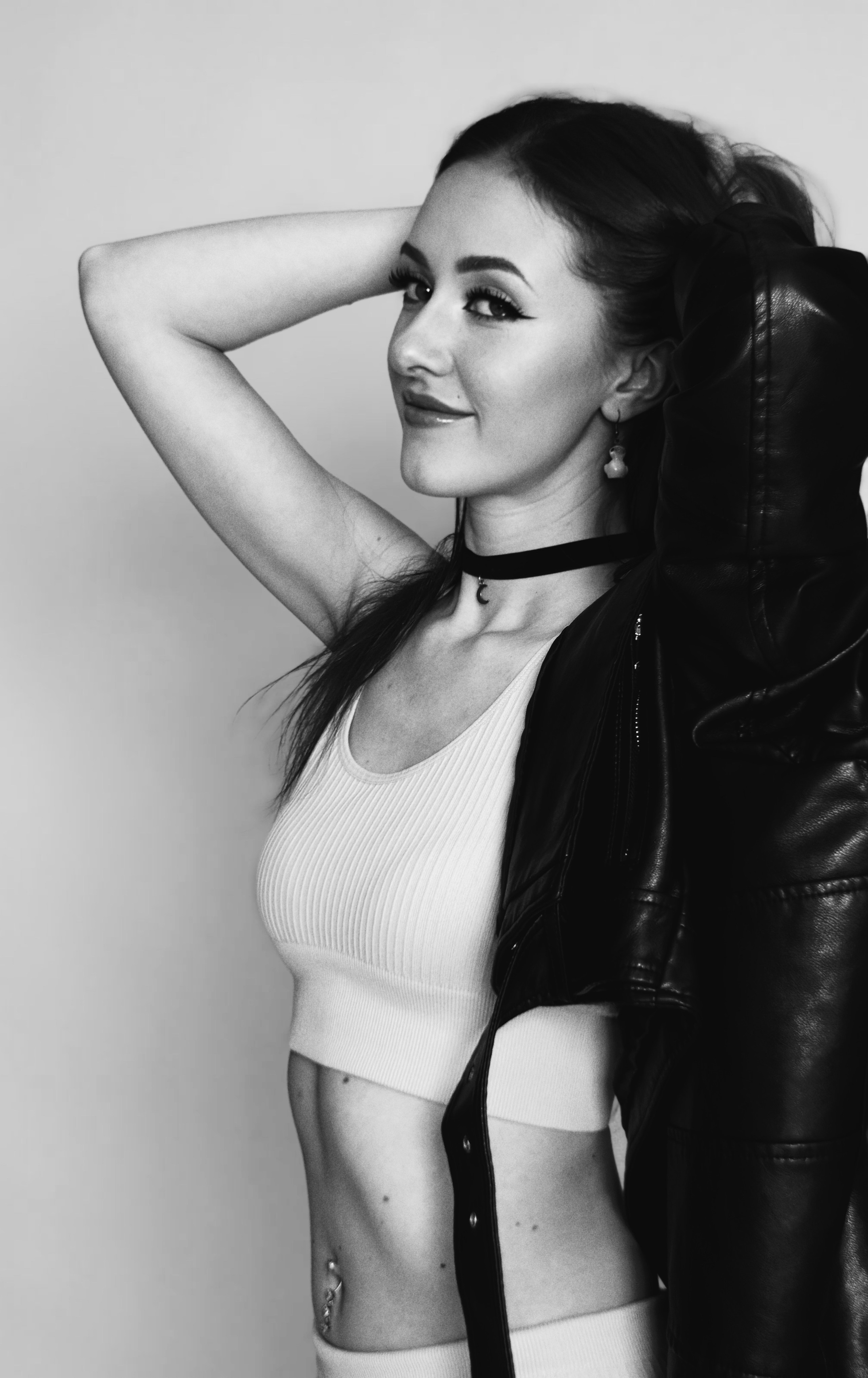 Алена В. (ч/б). Мобильный фотограф Дмитрий Шпуров | KIREVAS