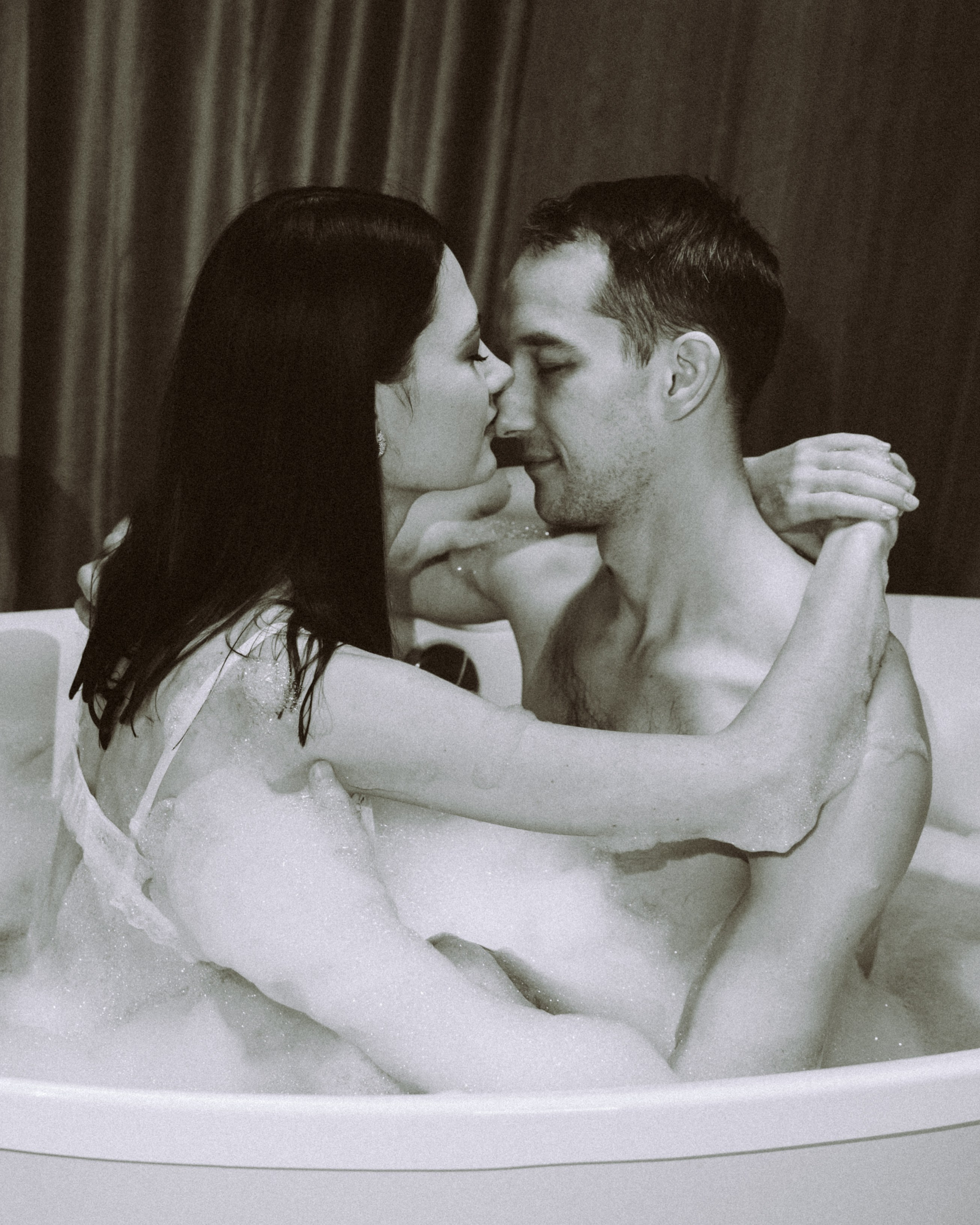 Чувственное лав стори Елены и Артема. Свадебный фотограф Юлия Копылова