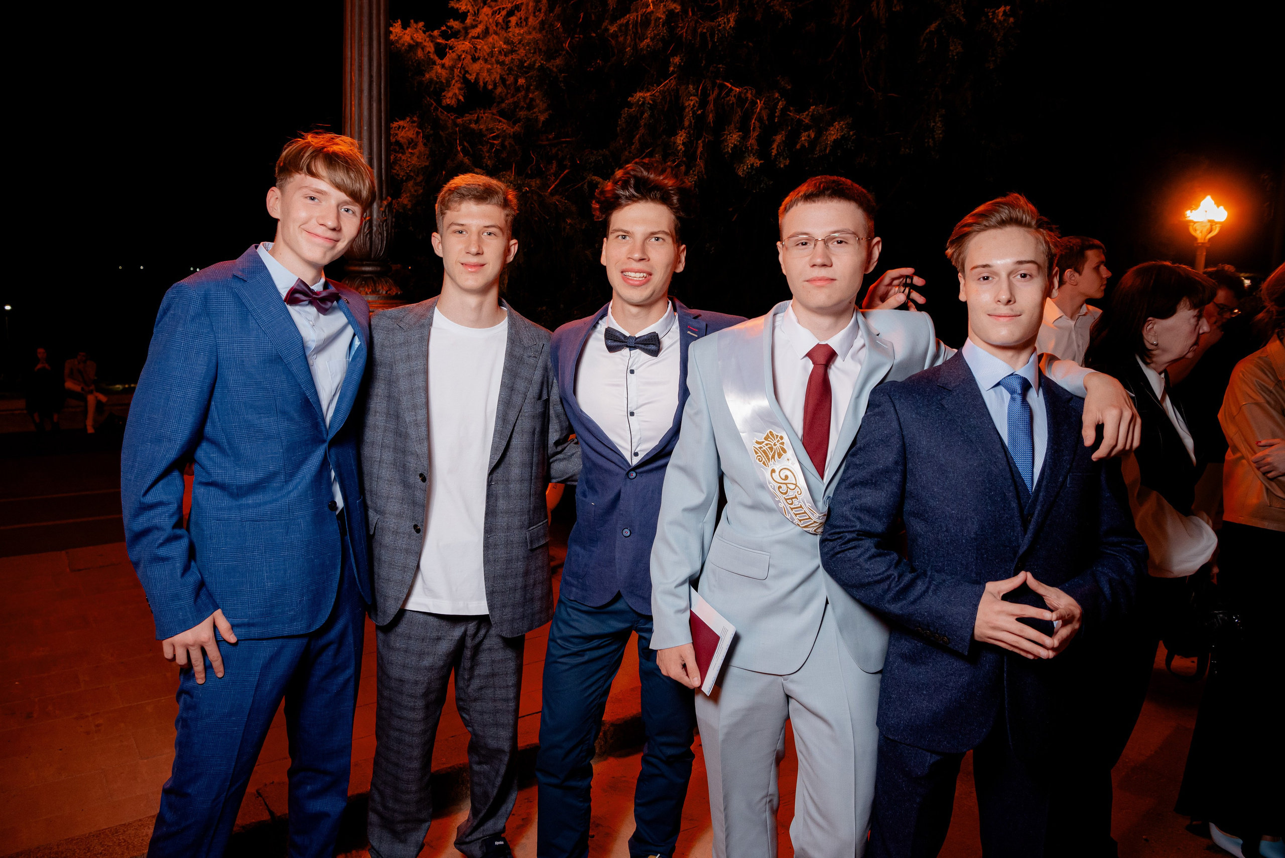 5 Лицей. Вручение и Банкет. Музкомедия и Сити Холл. Фотограф в Волгограде и Волжском Александр Горбань