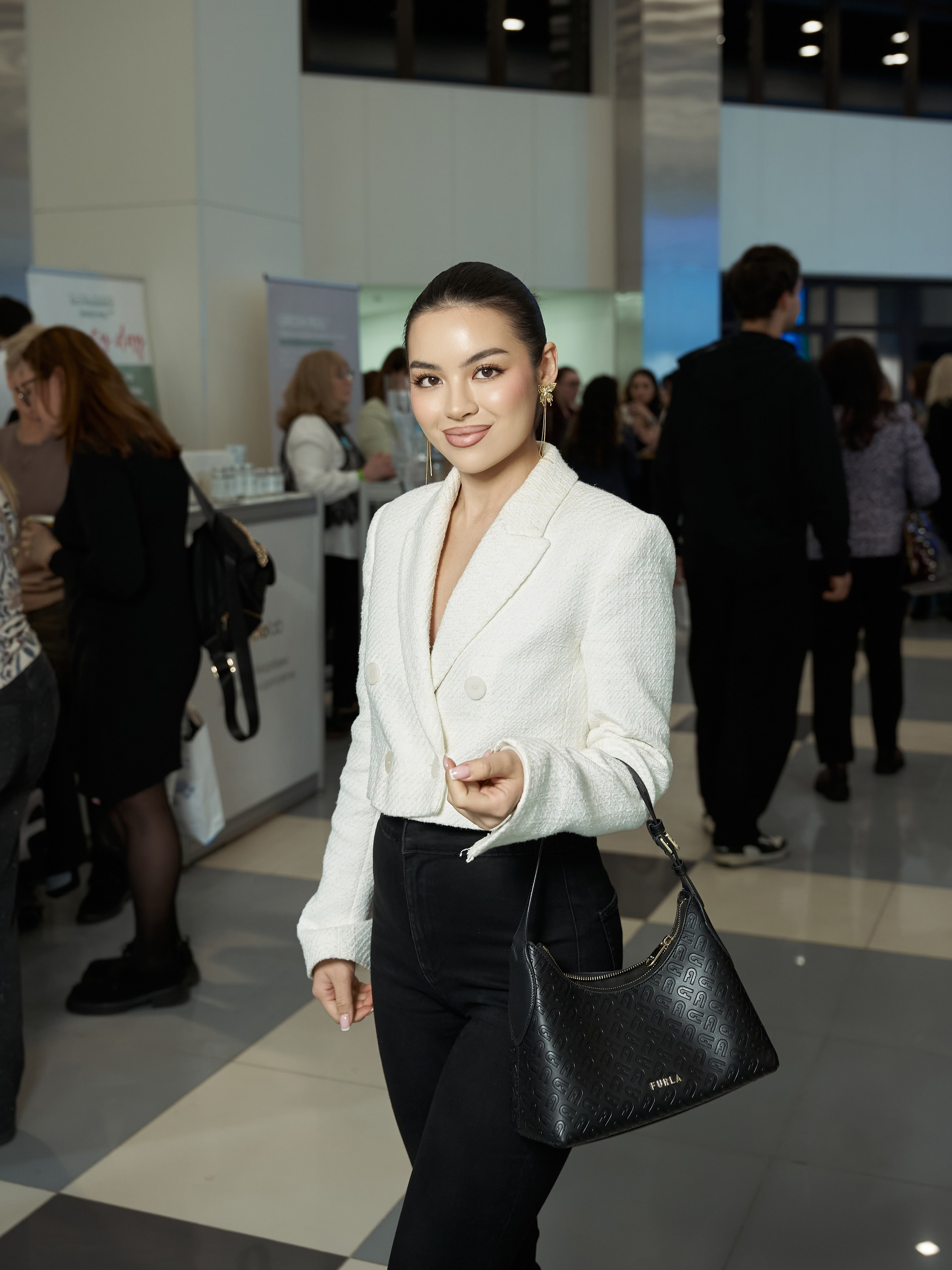 СЛУШАТЕЛИ. PRO-AGELESS