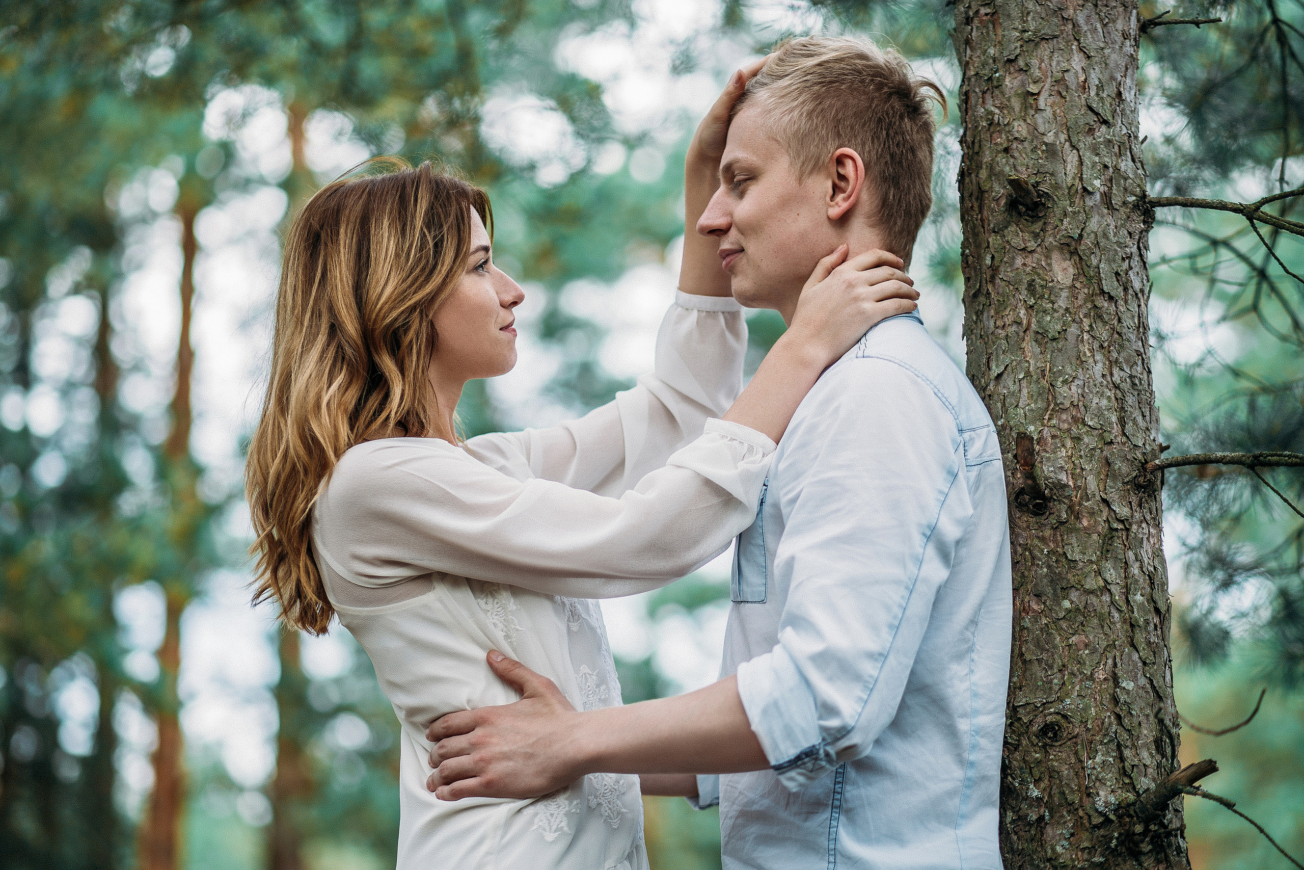 Лавстори фотосессия на природе и в лесу