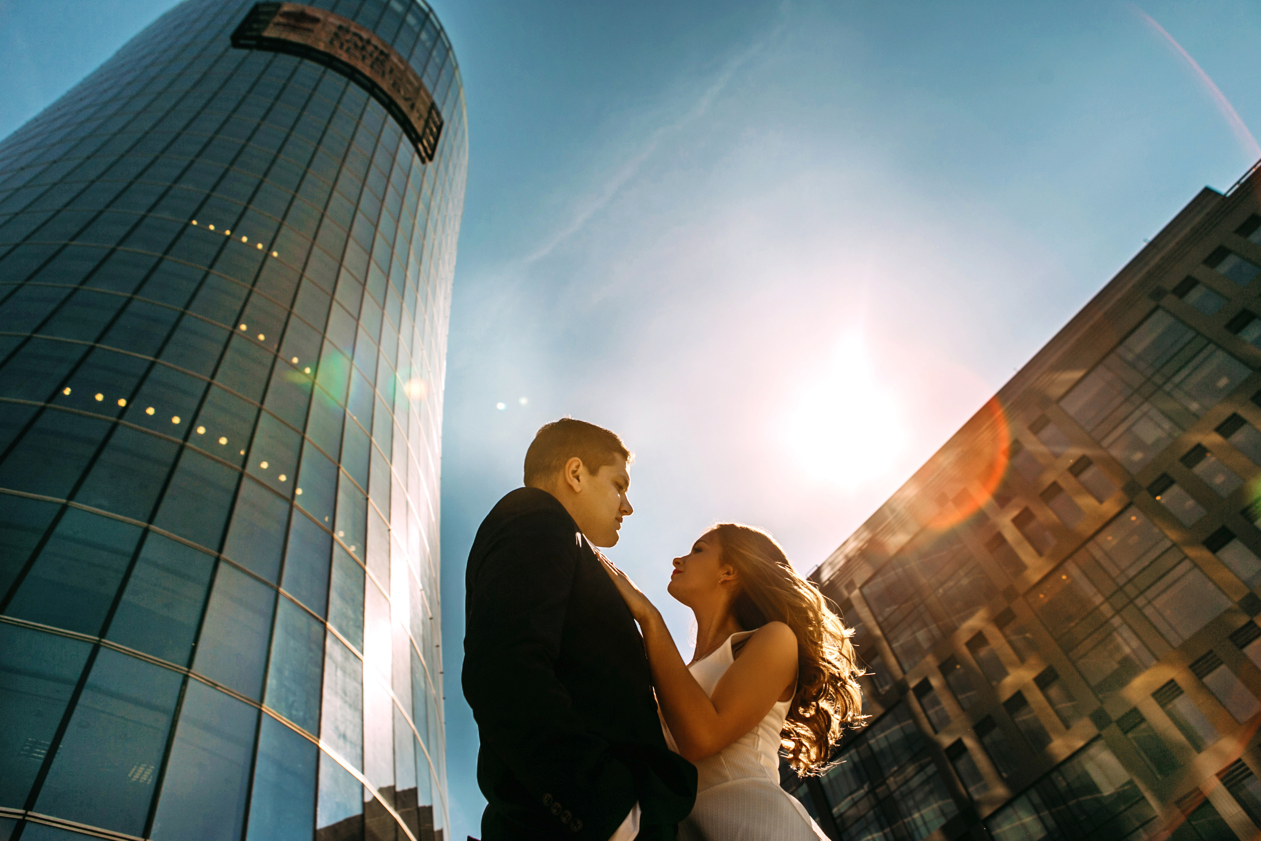 Классическая лавстори фотосессия около банка Санкт-Петербург