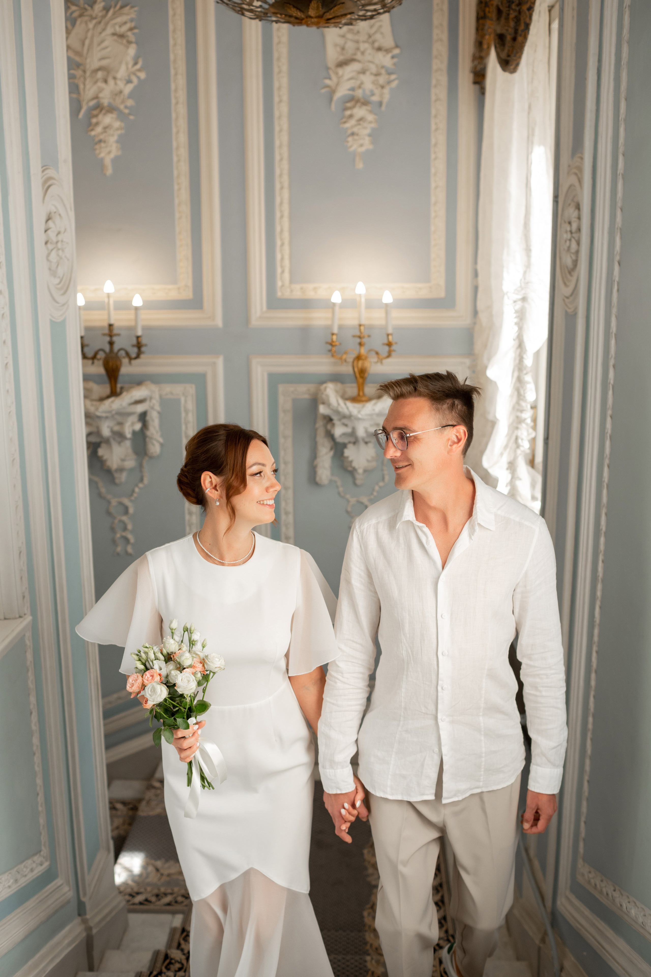 Свадебная фотопрогулка по улицам Петербурга. Свадебный фотограф Кирилл Белый