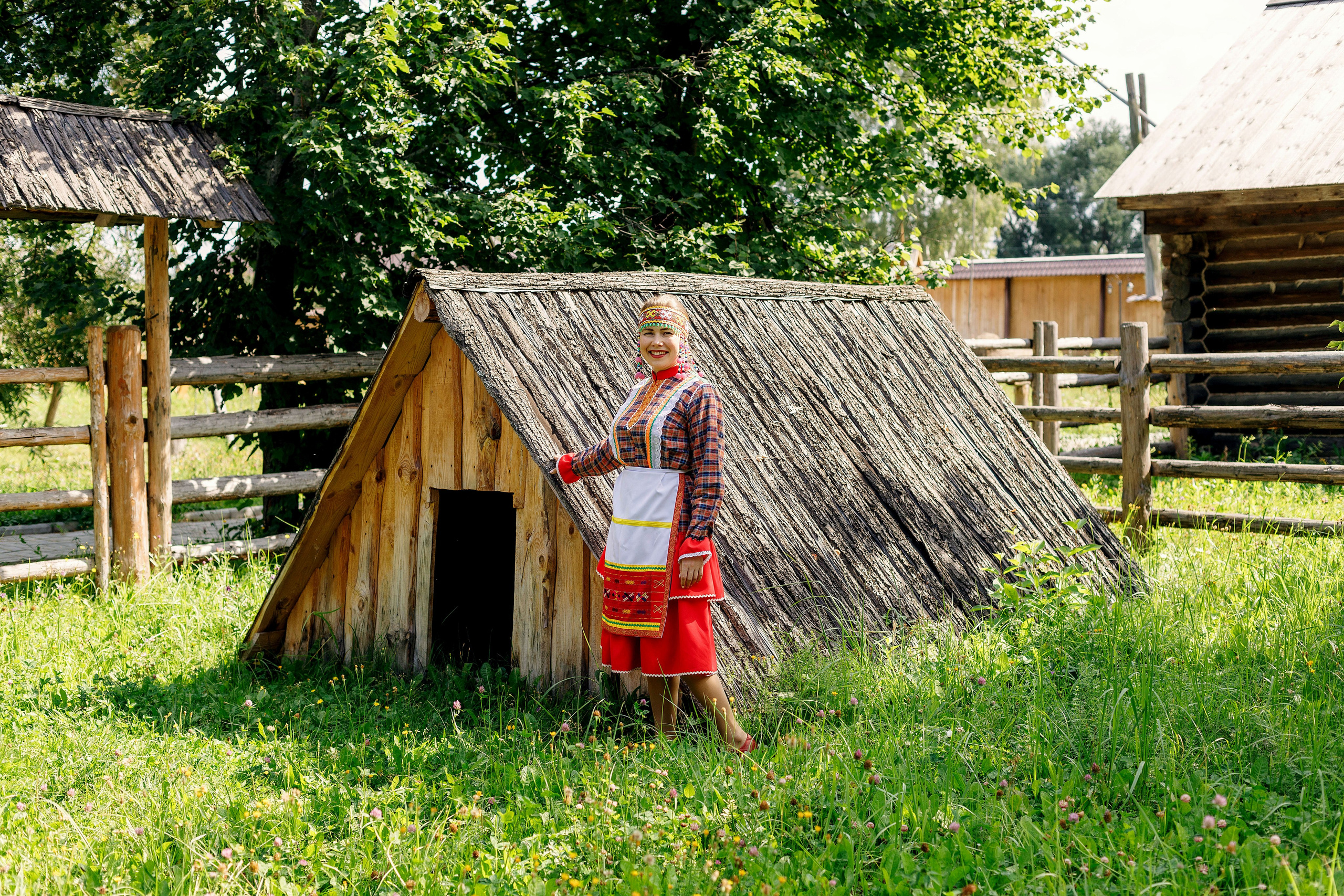 Фотосессия с Екатериной Анисимовой в Ибресинском этнографическом музее. Портретный и репортажный фотограф в Чебоксарах Андриян Чаркин