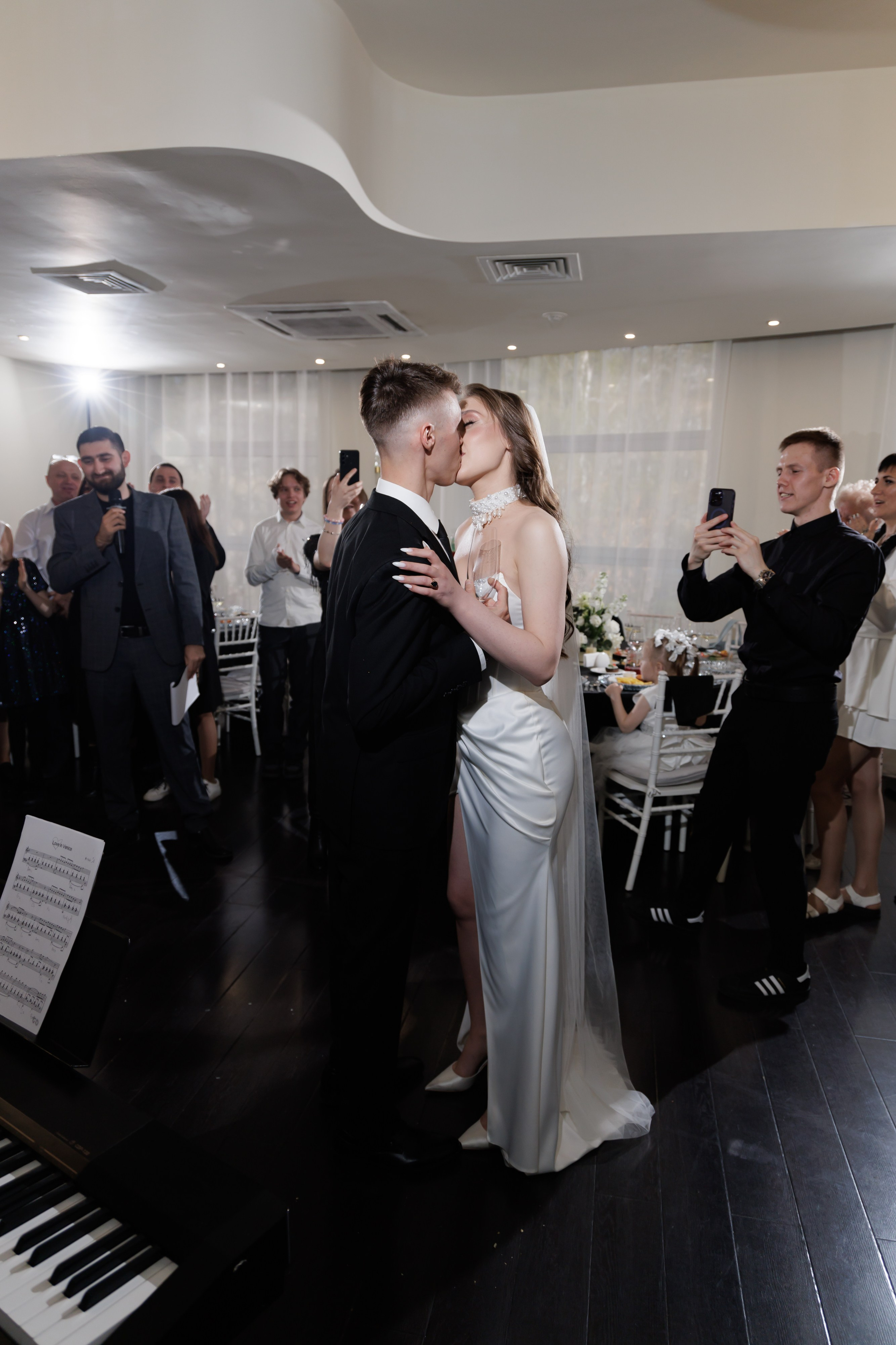 Dmitriy & Nelly. Фотограф свадебный, репортажный, индивидуальный, фото для маркетплейсов, брендов, автосалонов