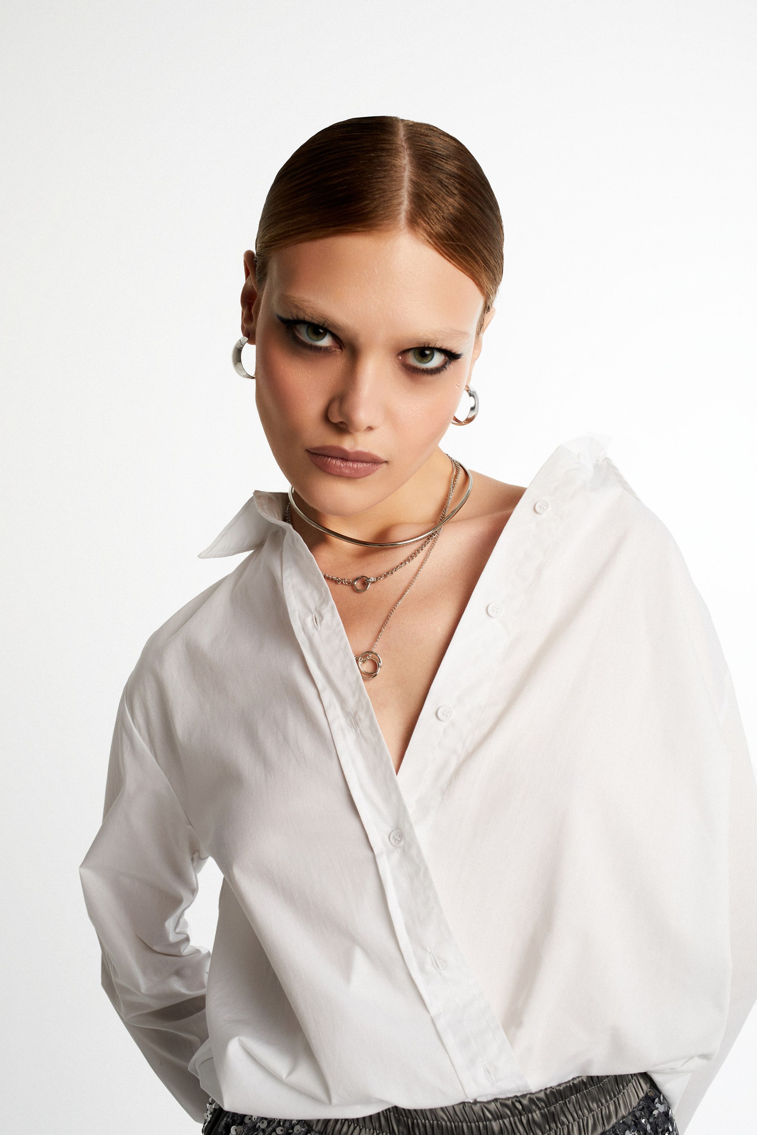 Лера, 40-42 р-р, рост 178. KED Production — продакшн из СПб. Создаём фото, видео и контент, который помогает брендам и селлерам продавать больше