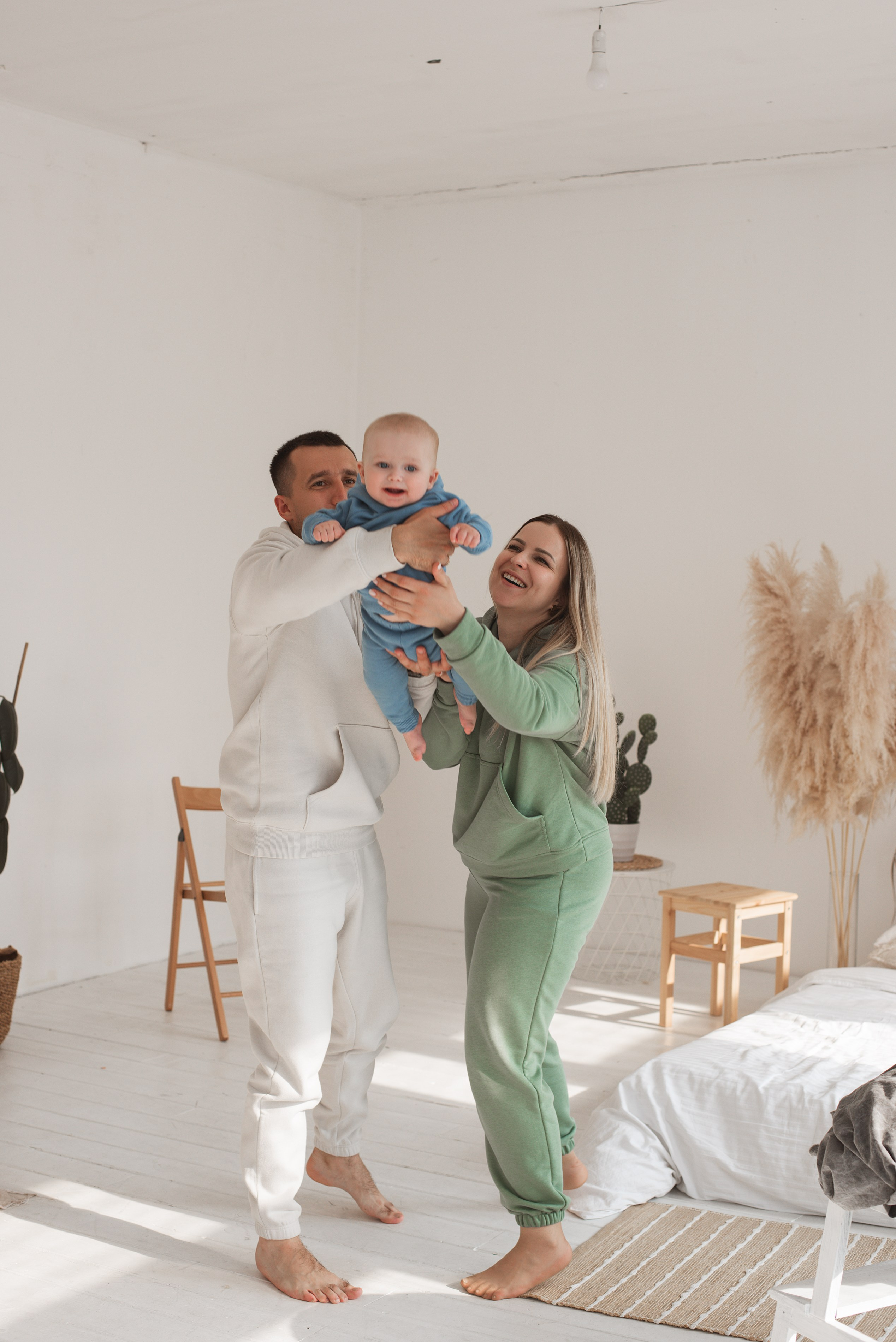 Семейная фотосессия Полина Игорь Богдан. Семейный фотограф в Южно-Сахалинске Анастасия Лимарева