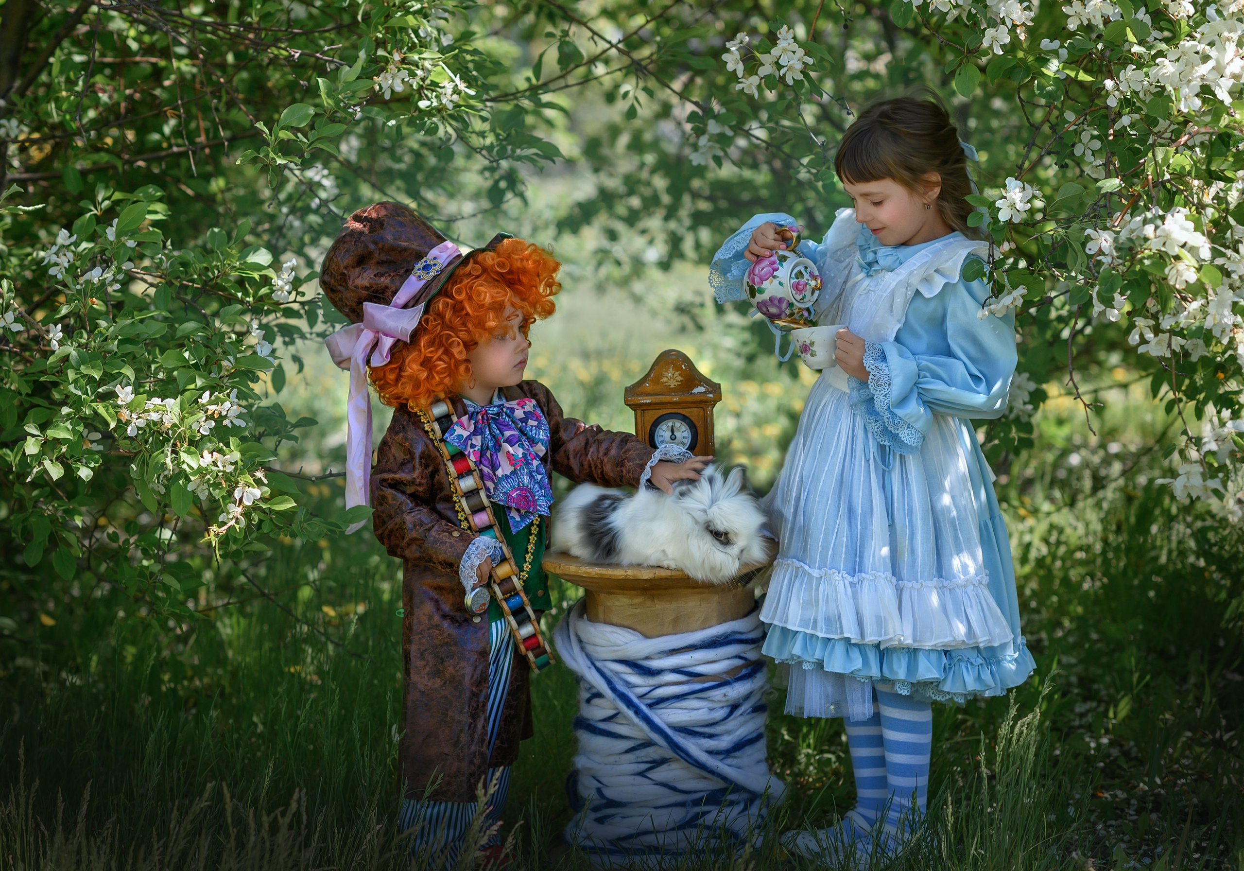 АЛИСА В ЦВЕТЕНИИ. Семейный фотограф Екатеринбург Лора Мур