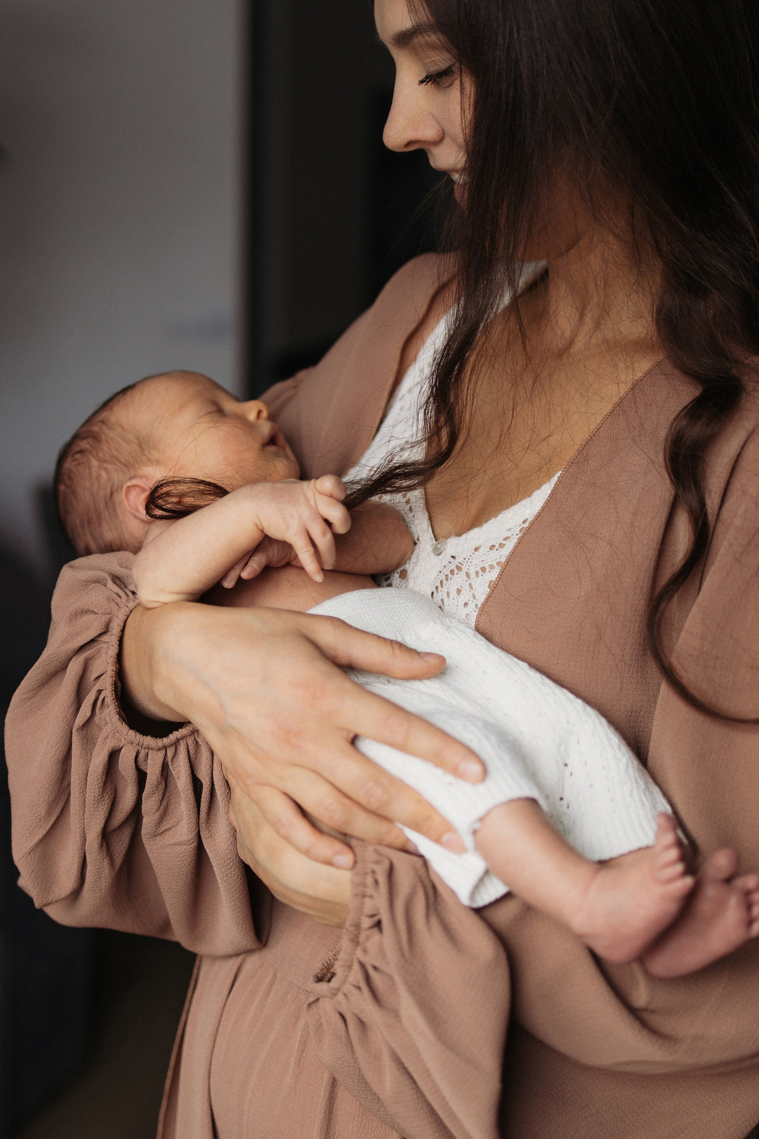 Фотосессия с новорожденным дома. Семейный фотограф в Москве Марина Петра