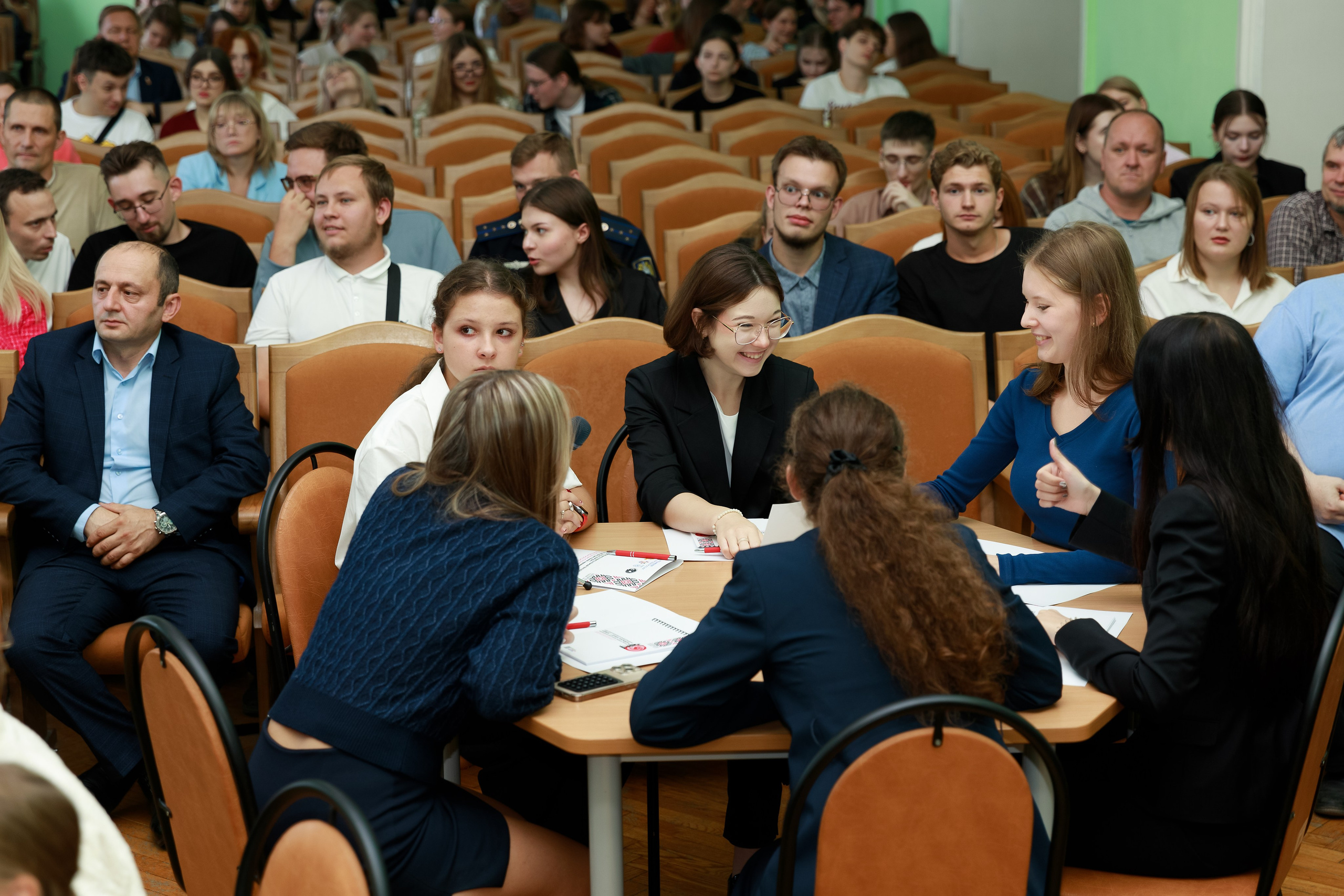 Интеллектуальный праздник «Язык — душа народа» в Никитинской библиотеке. Фотограф в Воронеже Галина Фурсова