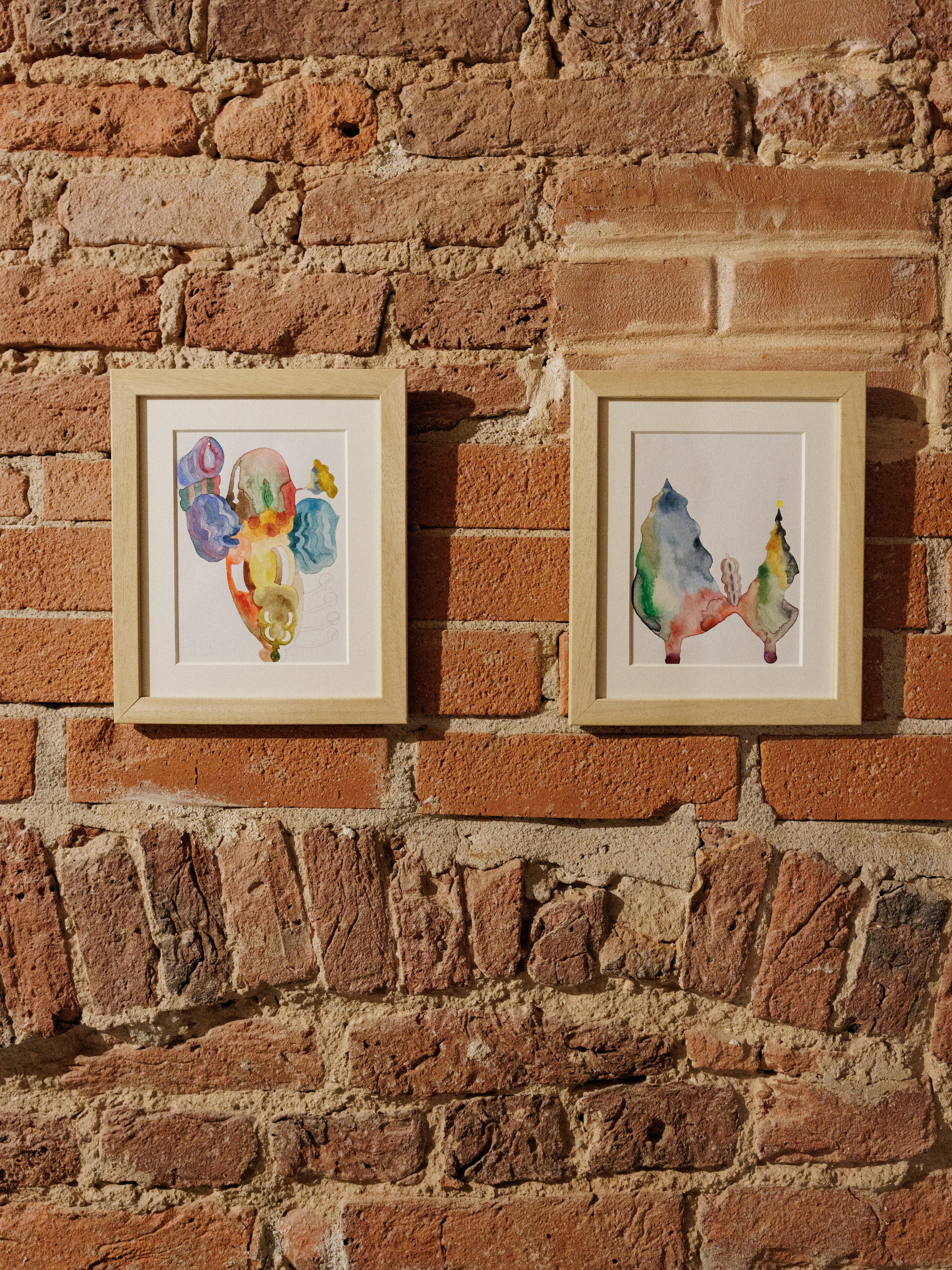 STAY HIDEOUT. Anna Zavediy