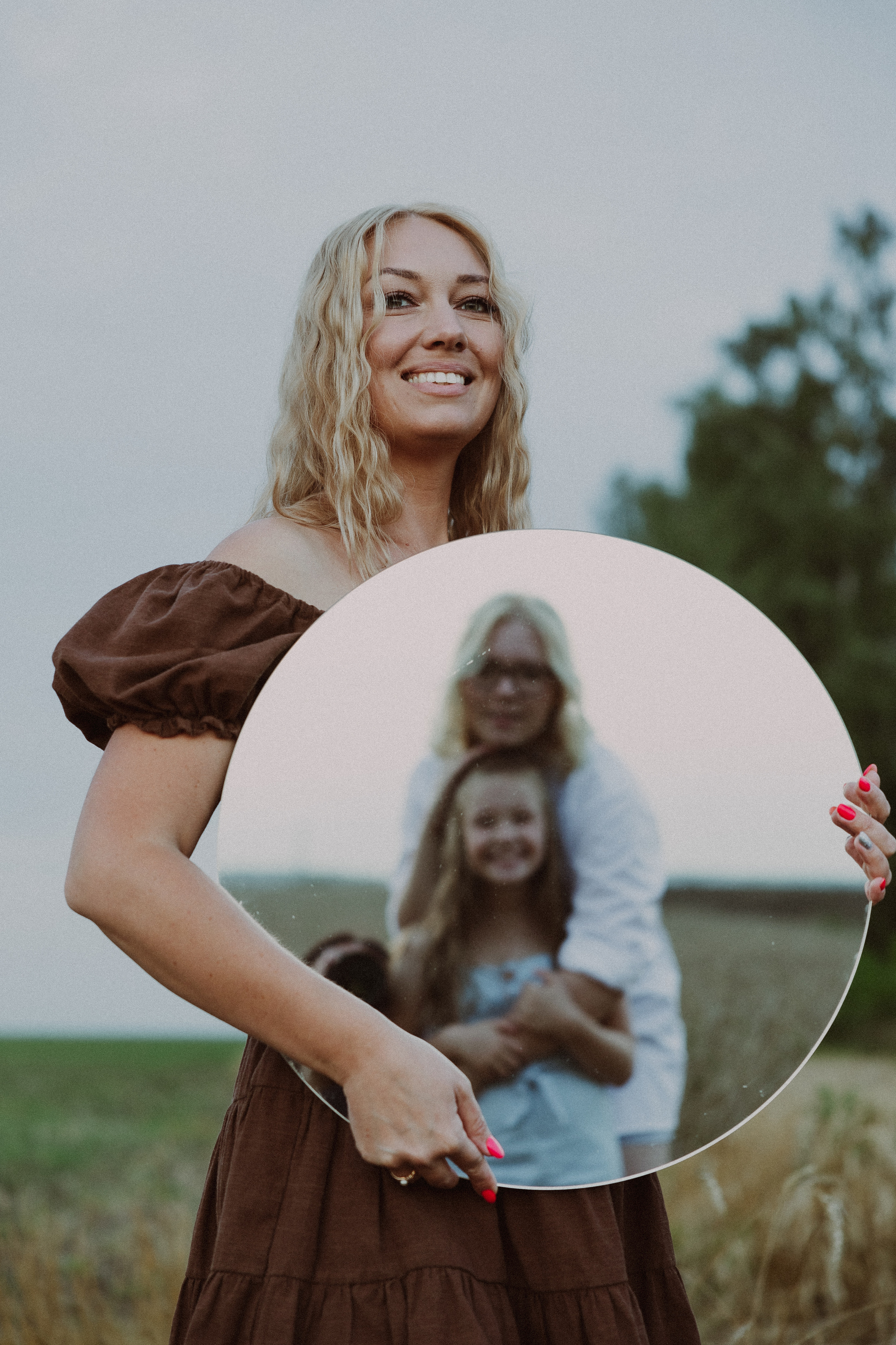 Семейная мама с дочками. Портретный и свадебный фотограф в Туле