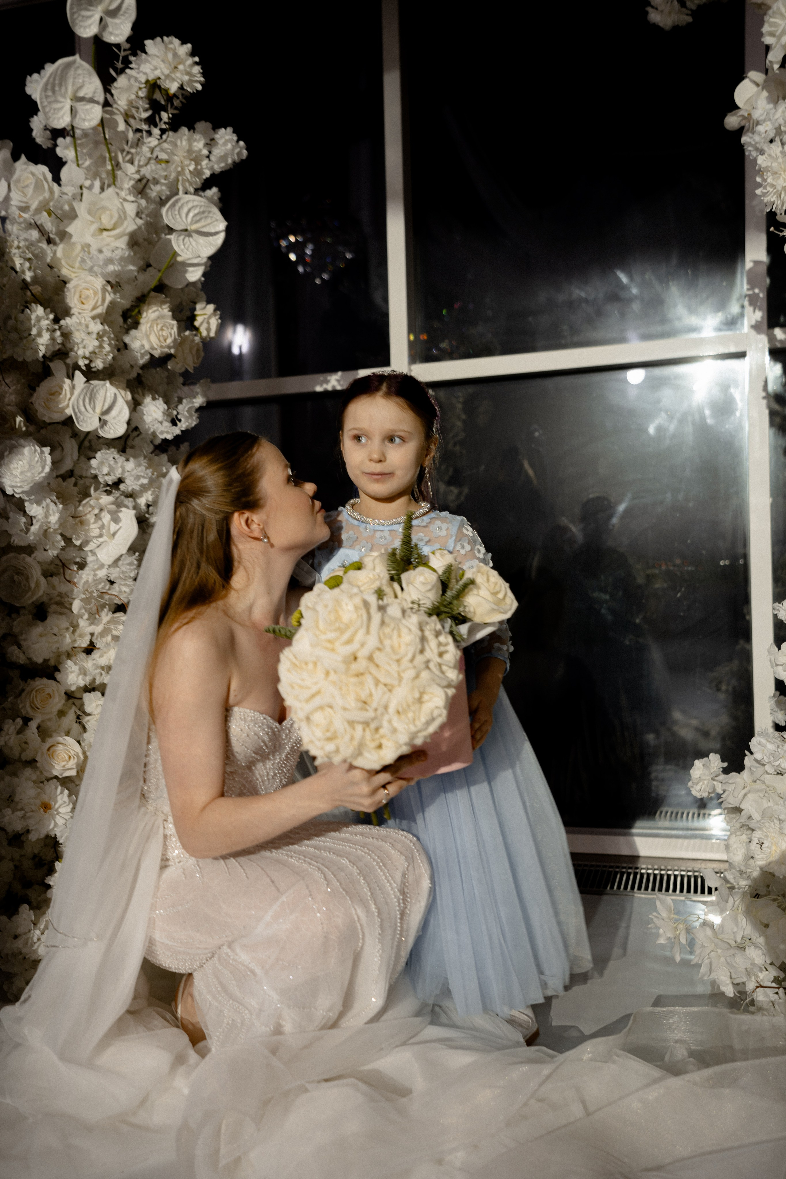 СВАДЕБНАЯ СЬЕМКА СБОРОВ В ОТЕЛЕ И ВЫЕЗД НА ЦЕРЕМОНИЮ (СНЯТО В СИБИРЕ В НИЖНЕВАРТОВСКЕ). Профессиональный фотограф, Санкт-Петербург — Виктория Богомолова