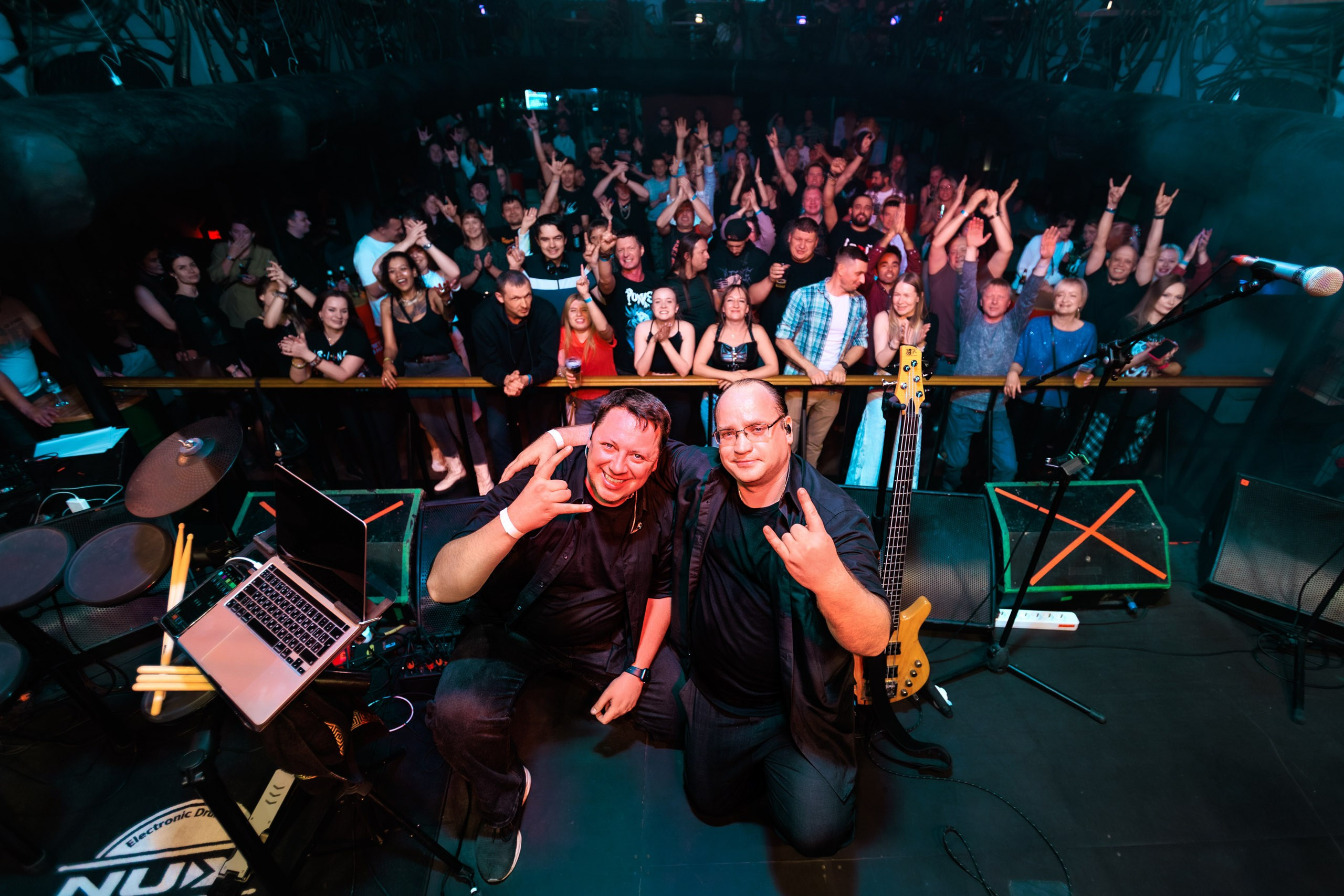 Олдскулы. Репортажный фотограф Екатеринбург | Яркий, качественный репортаж | Концерты, клубы, репортаж, праздники, корпоративы