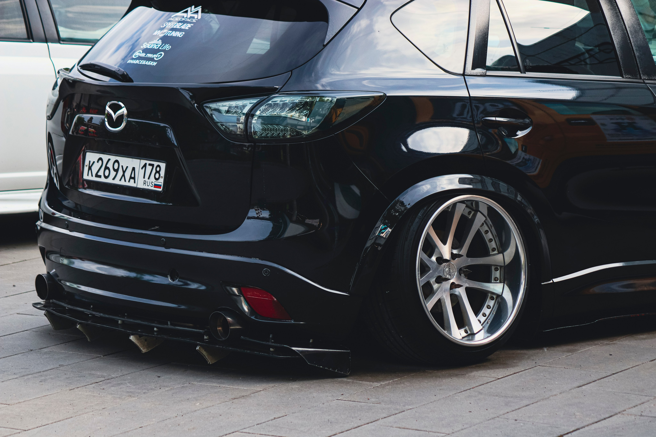 «Тюнинг арт музей» Севкабель СПб. Ивентный фотограф в Санкт-Петербурге Олег Комков