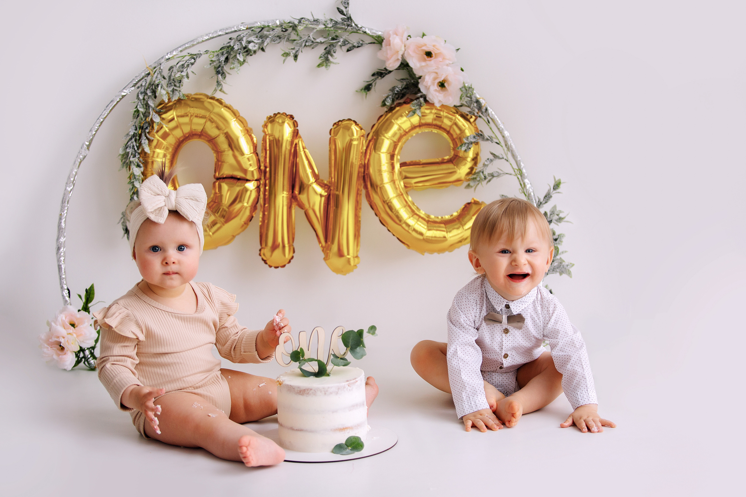 ЕВА и ВАНЯ год. Фотограф новорожденных Оксана Полевская