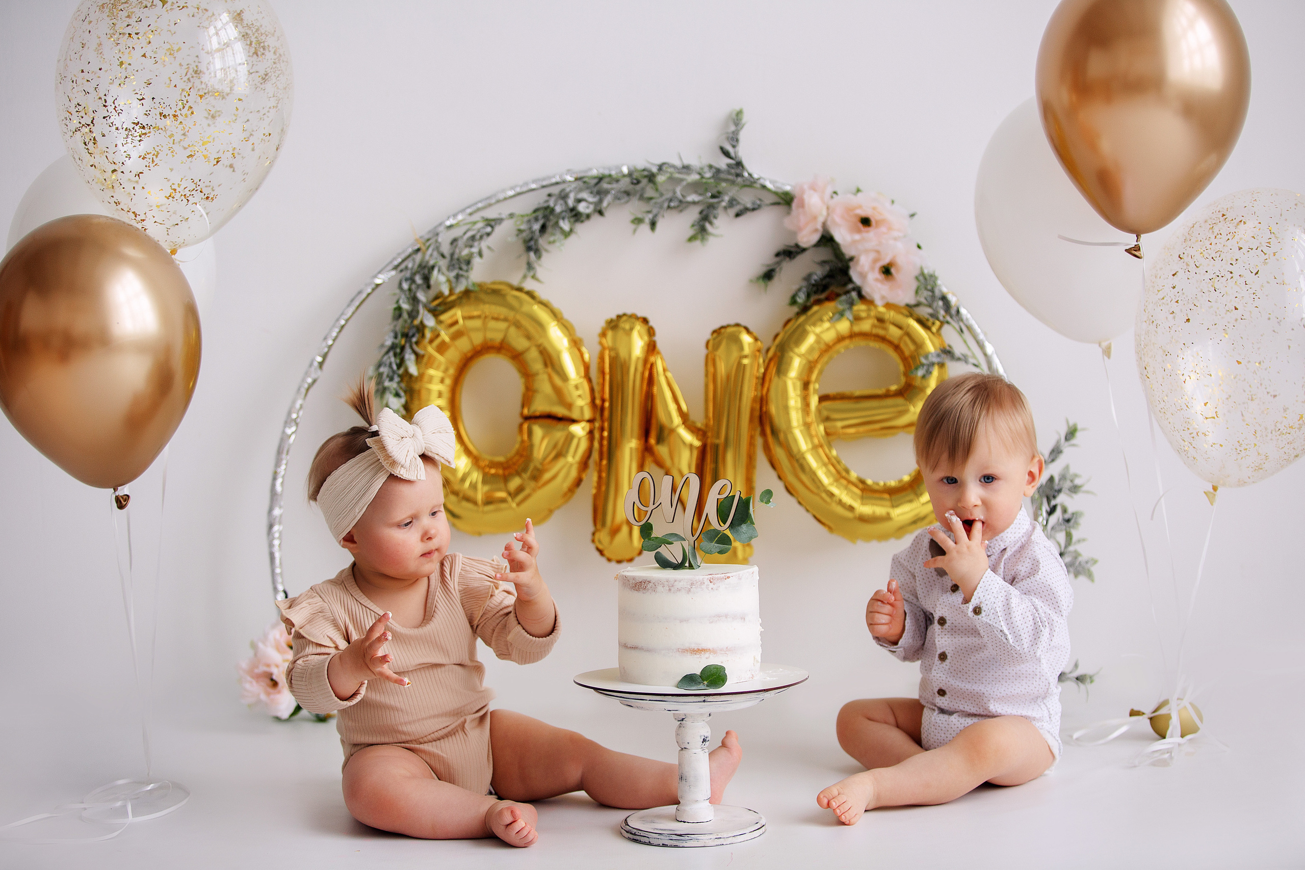 ЕВА и ВАНЯ год. Фотограф новорожденных Оксана Полевская