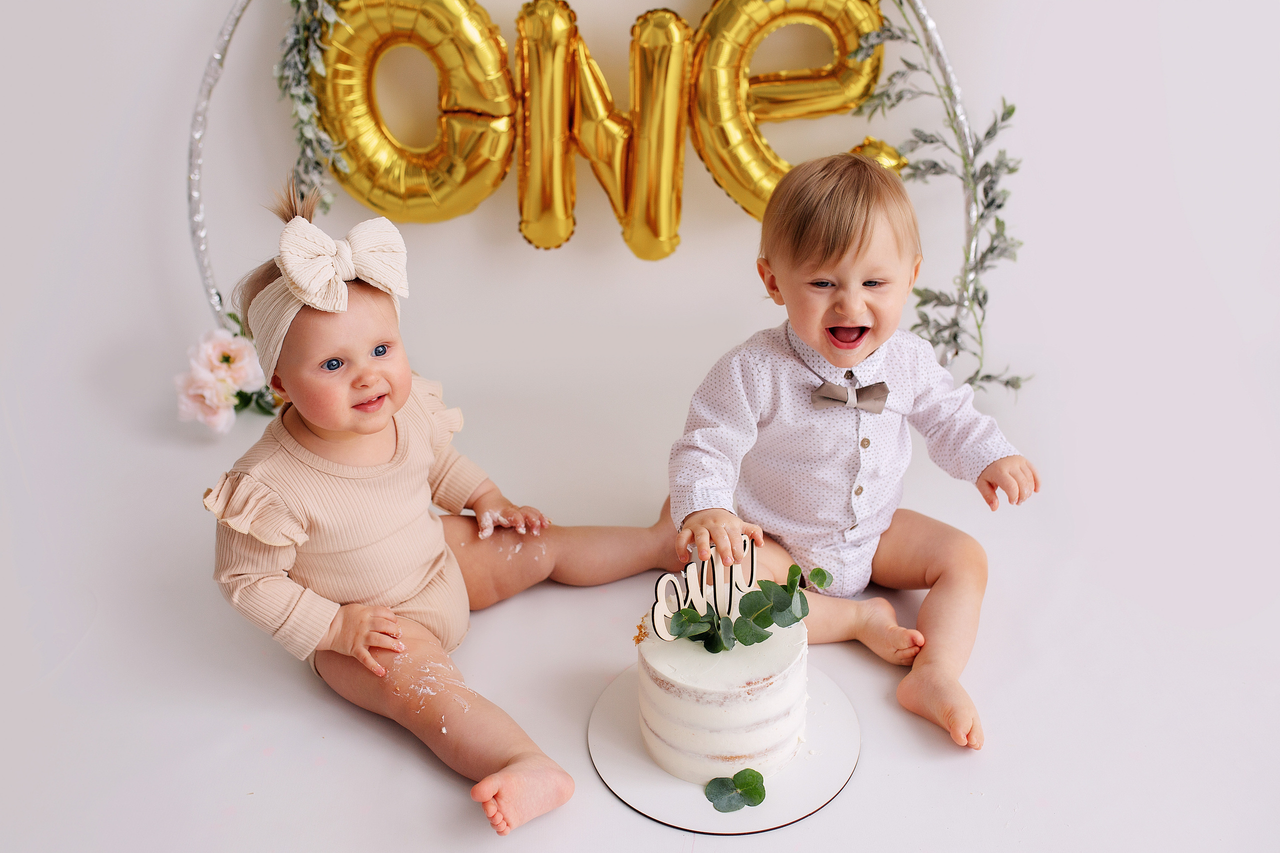 ЕВА и ВАНЯ год. Фотограф новорожденных Оксана Полевская