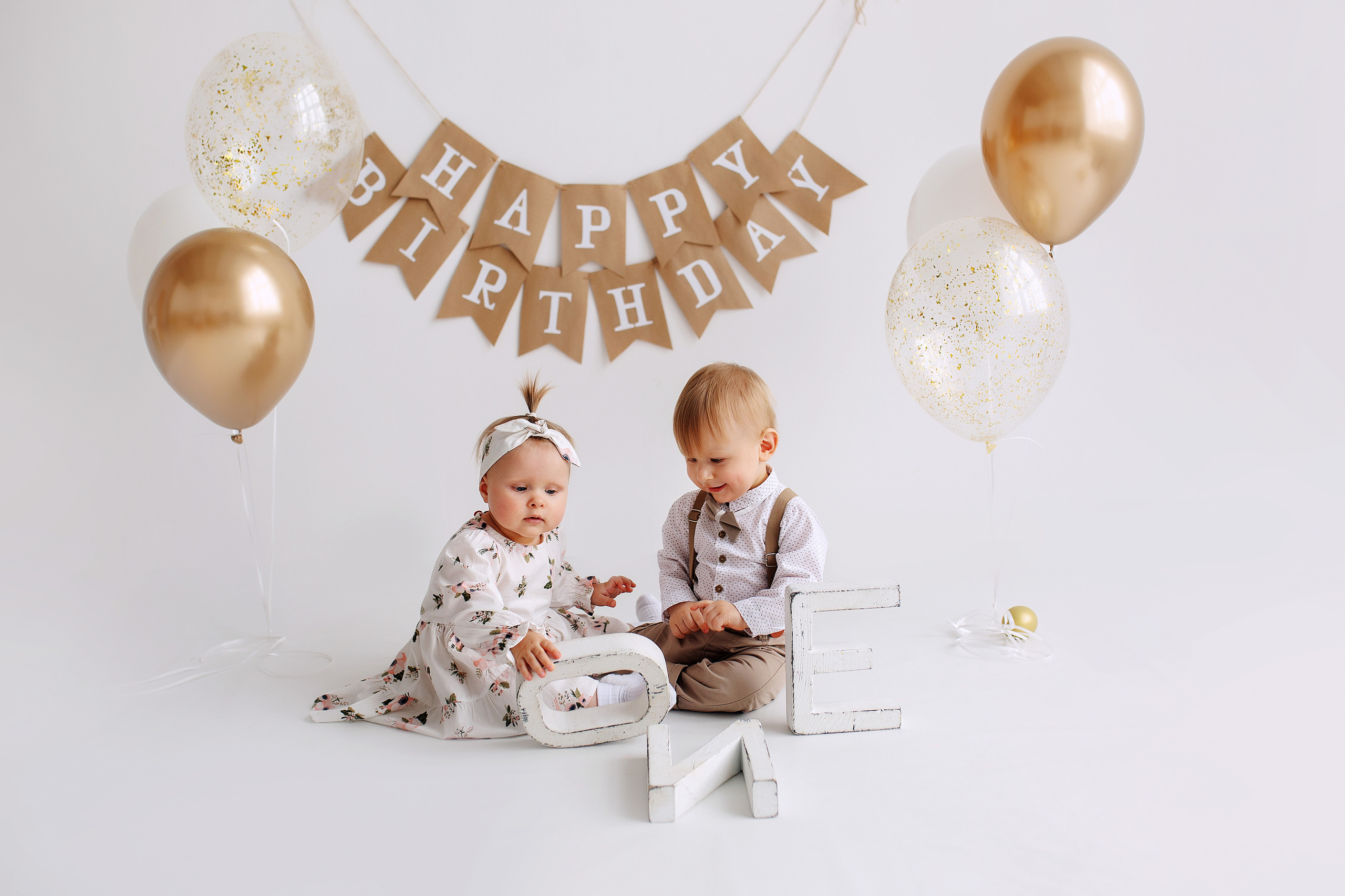 ЕВА и ВАНЯ год. Фотограф новорожденных Оксана Полевская