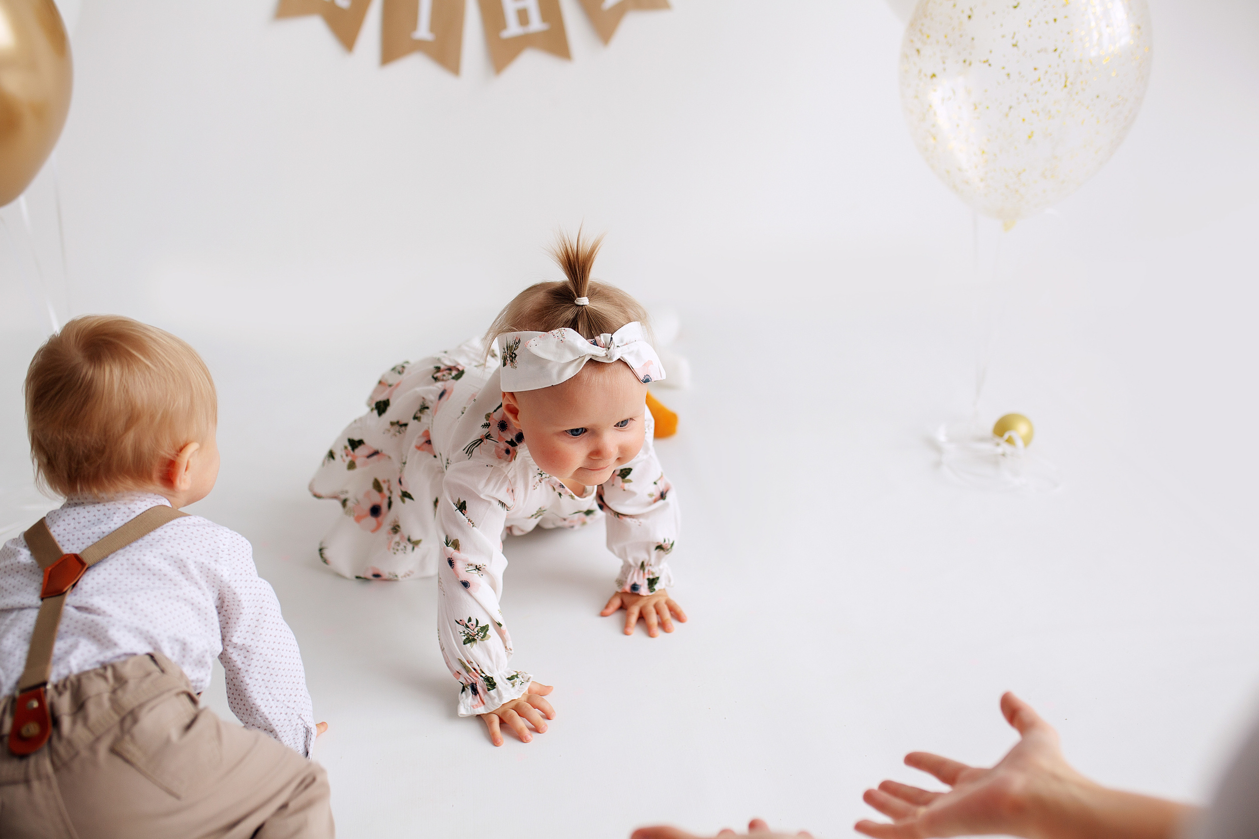ЕВА и ВАНЯ год. Фотограф новорожденных Оксана Полевская
