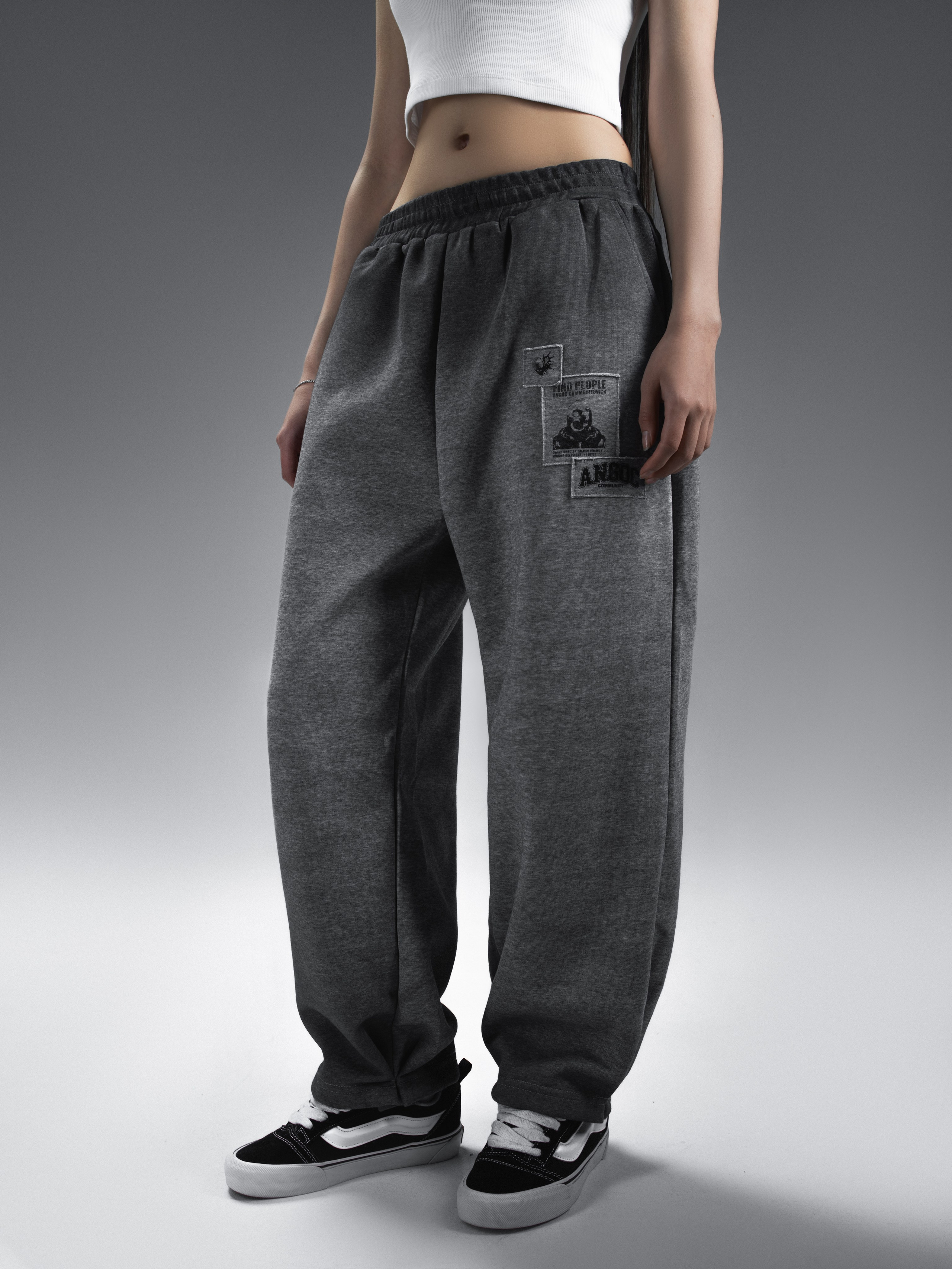 КАТАЛОГ | серый фон. RUNA production — стильные съемки для брендов