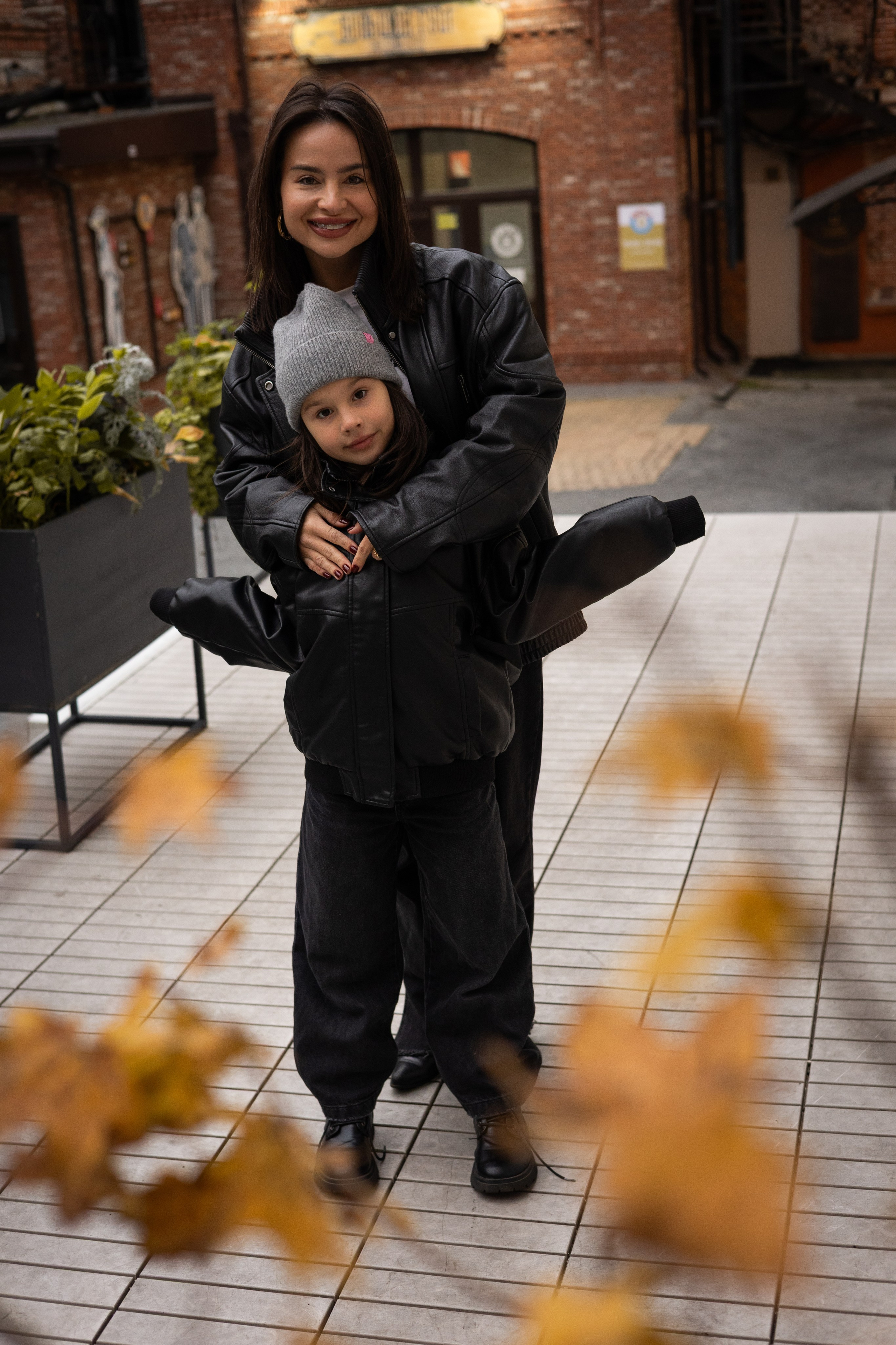 Вера с мамой. Портретный, свадебный, репортажный фотограф во Владивостоке Юлиана Джули Фокс