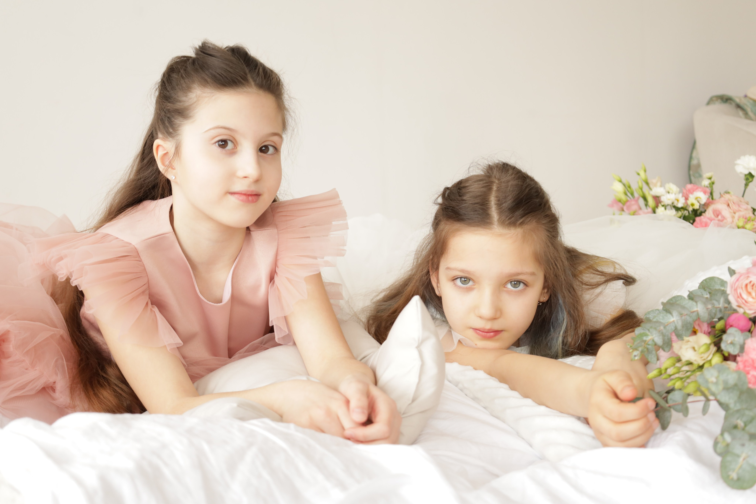 Фотосессия с цветами в фотостудии