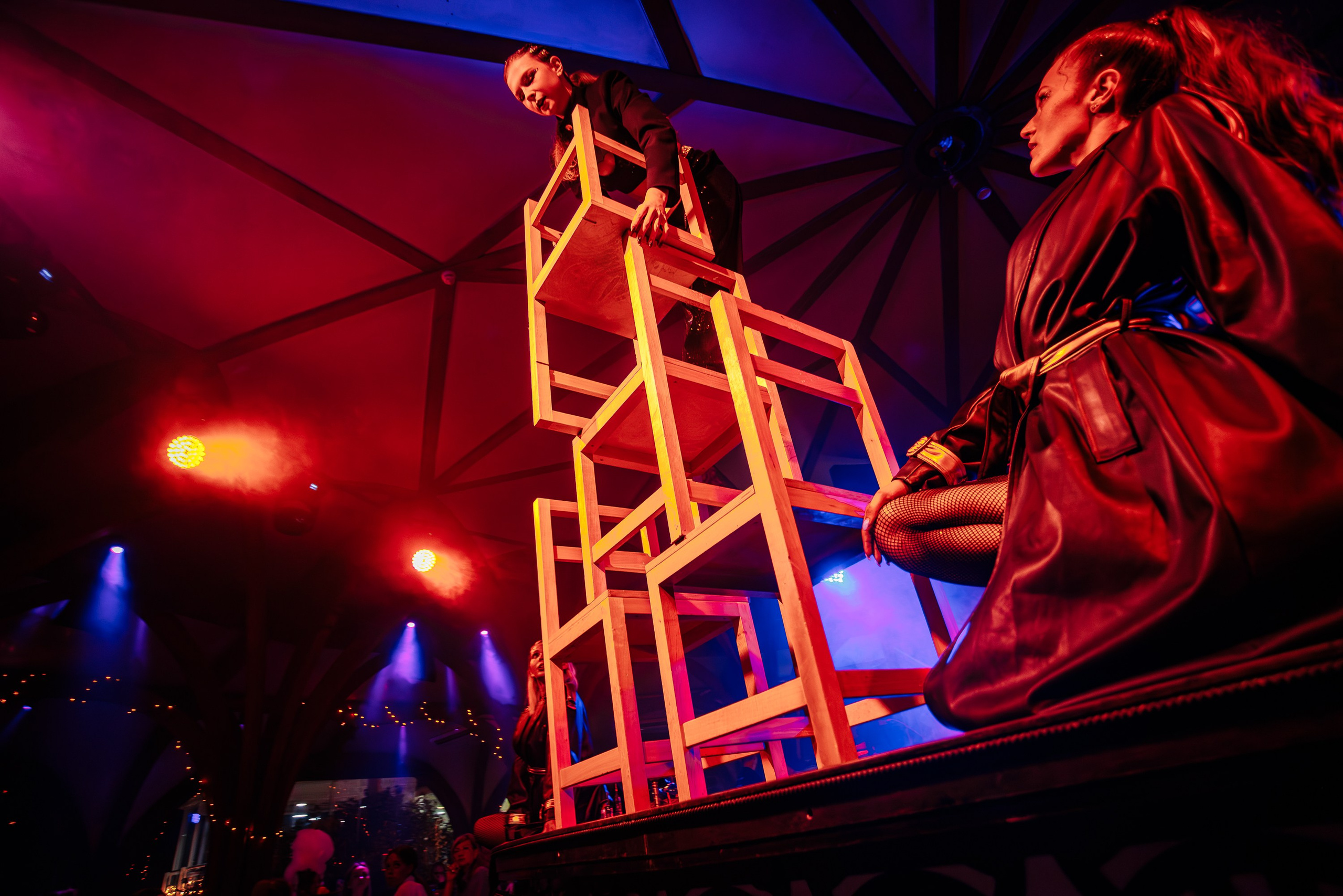 PTIZZA SHOW. Gold & Black in Ptizza Bar_Ялта_6.07.2025. Аминов Руслан | Фотограф