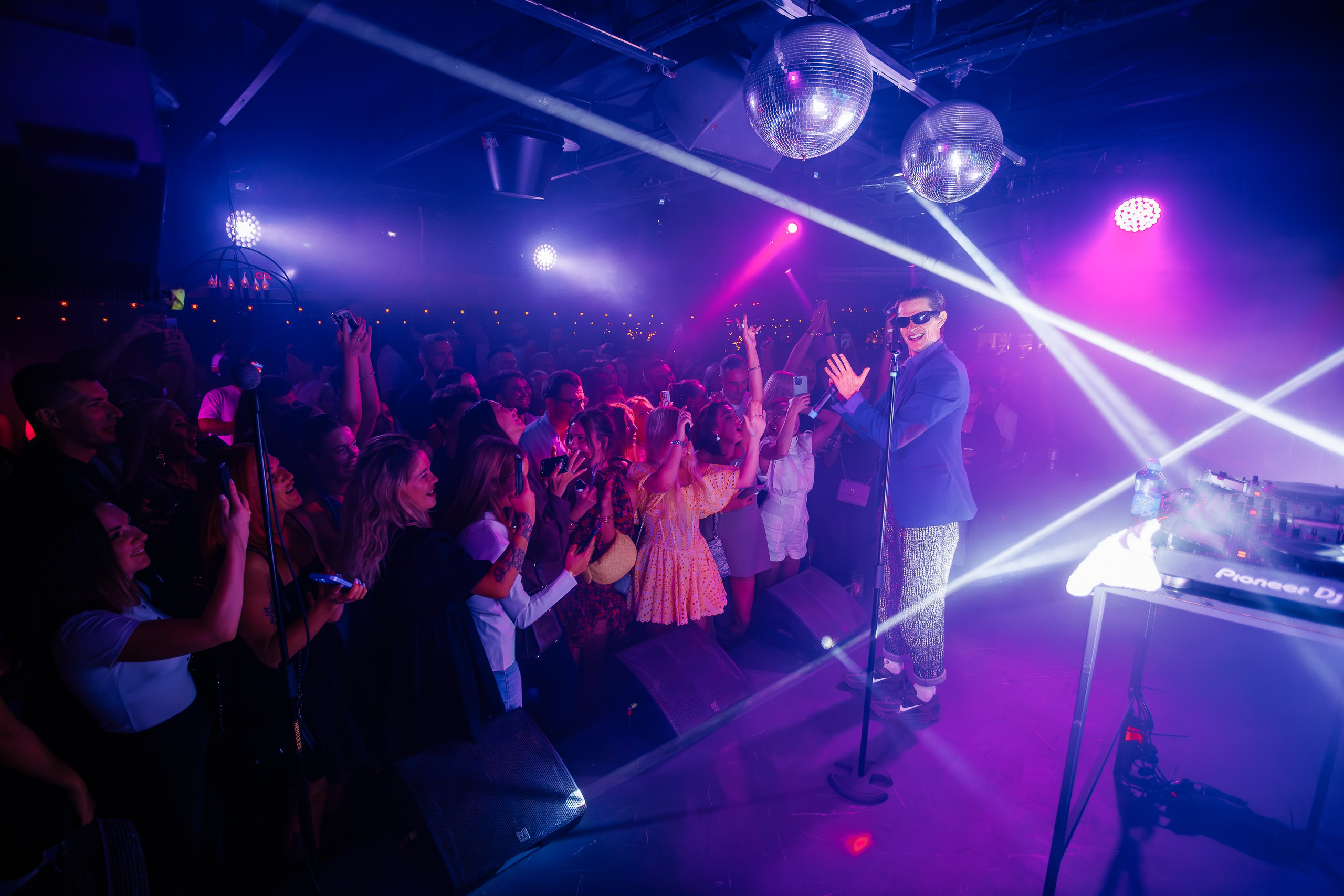 «КРАВЦ"_Чайка на пляже_Ялта_27.08.2025 г. Аминов Руслан | Фотограф