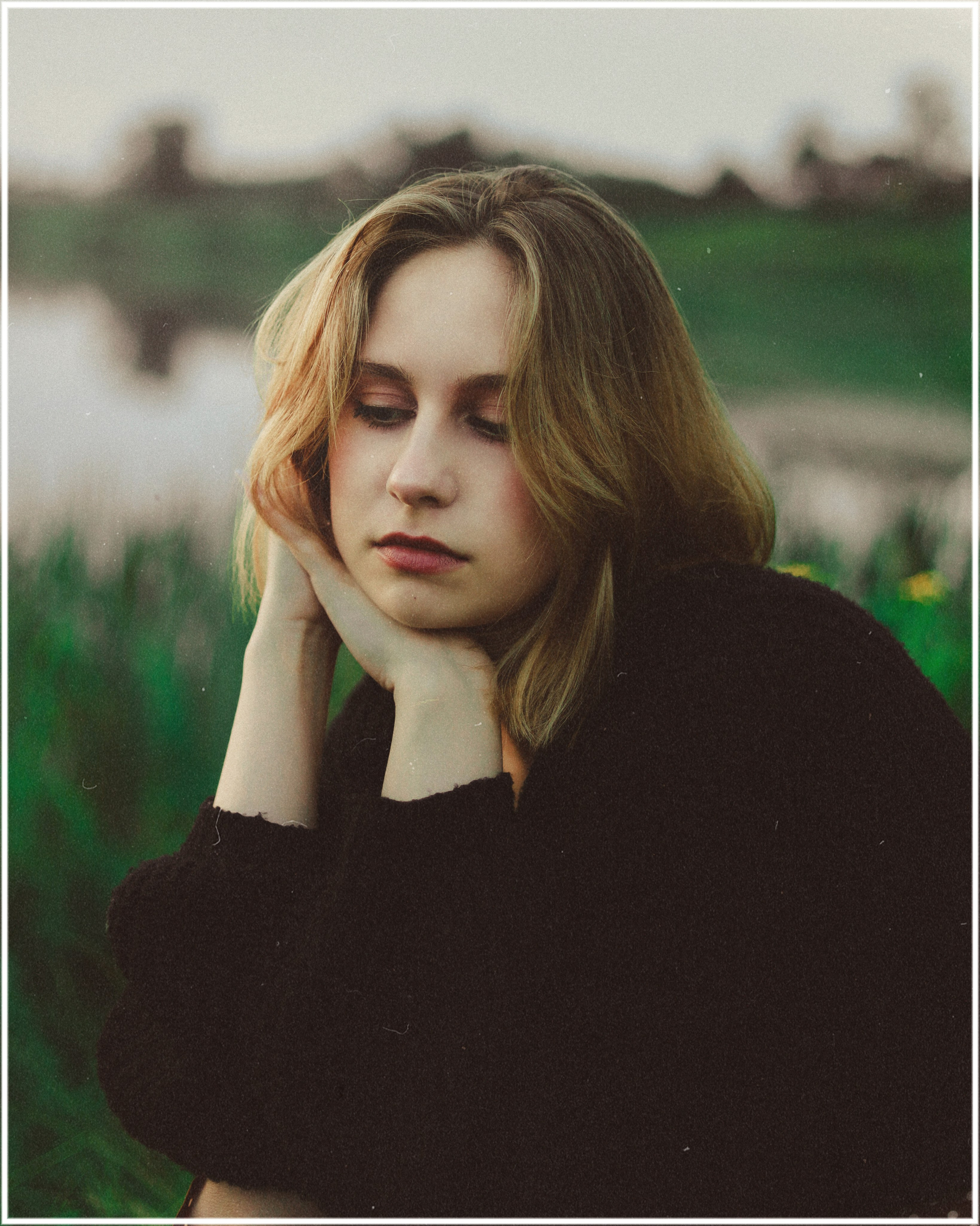 Without an umbrella. Sun Betty — кинофотограф Элизабет