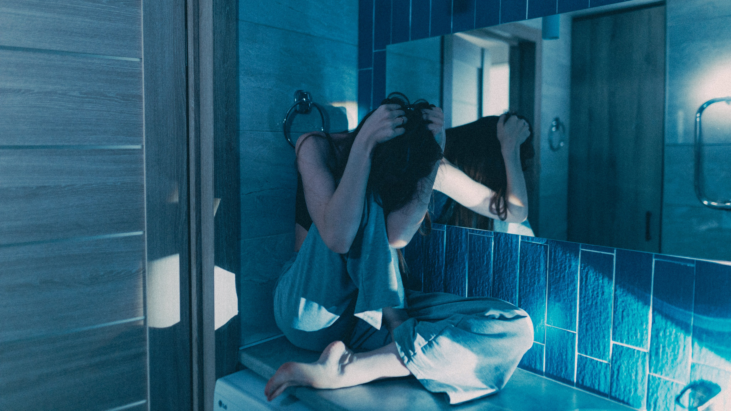 Depres. Sun Betty — кинофотограф Элизабет
