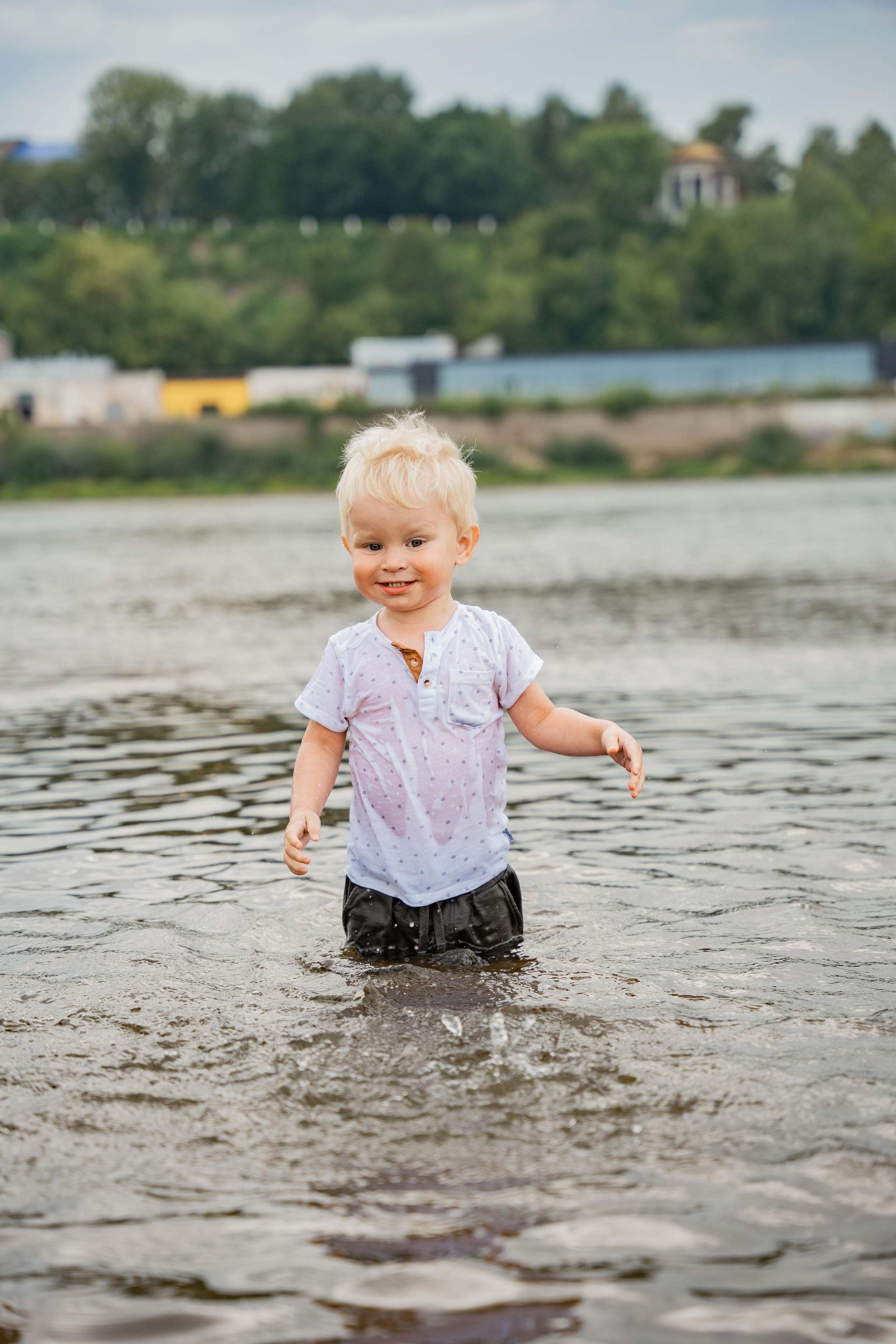 Прогулка с лапой. Пляж. Гроза