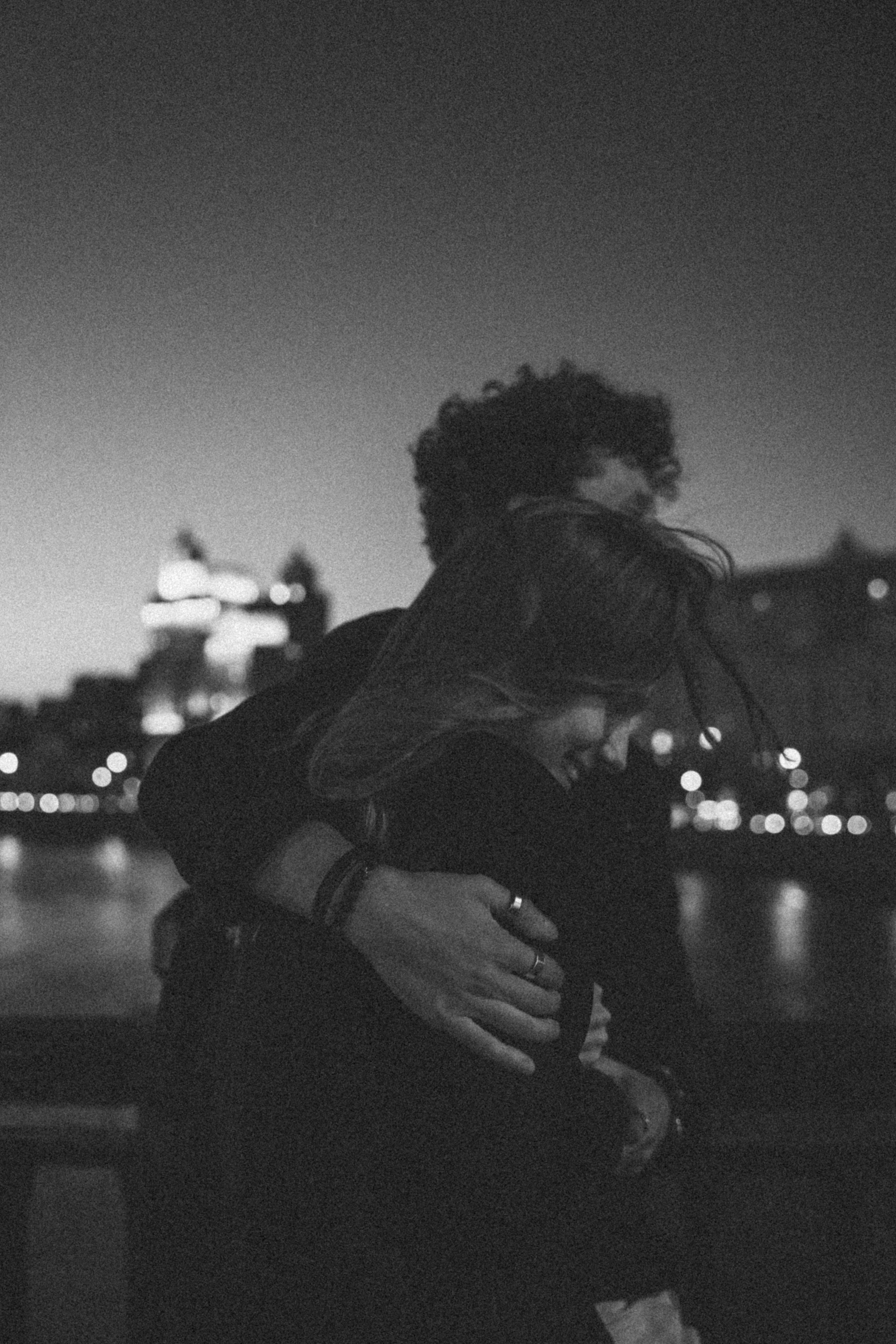 Любовь вокруг. Главная