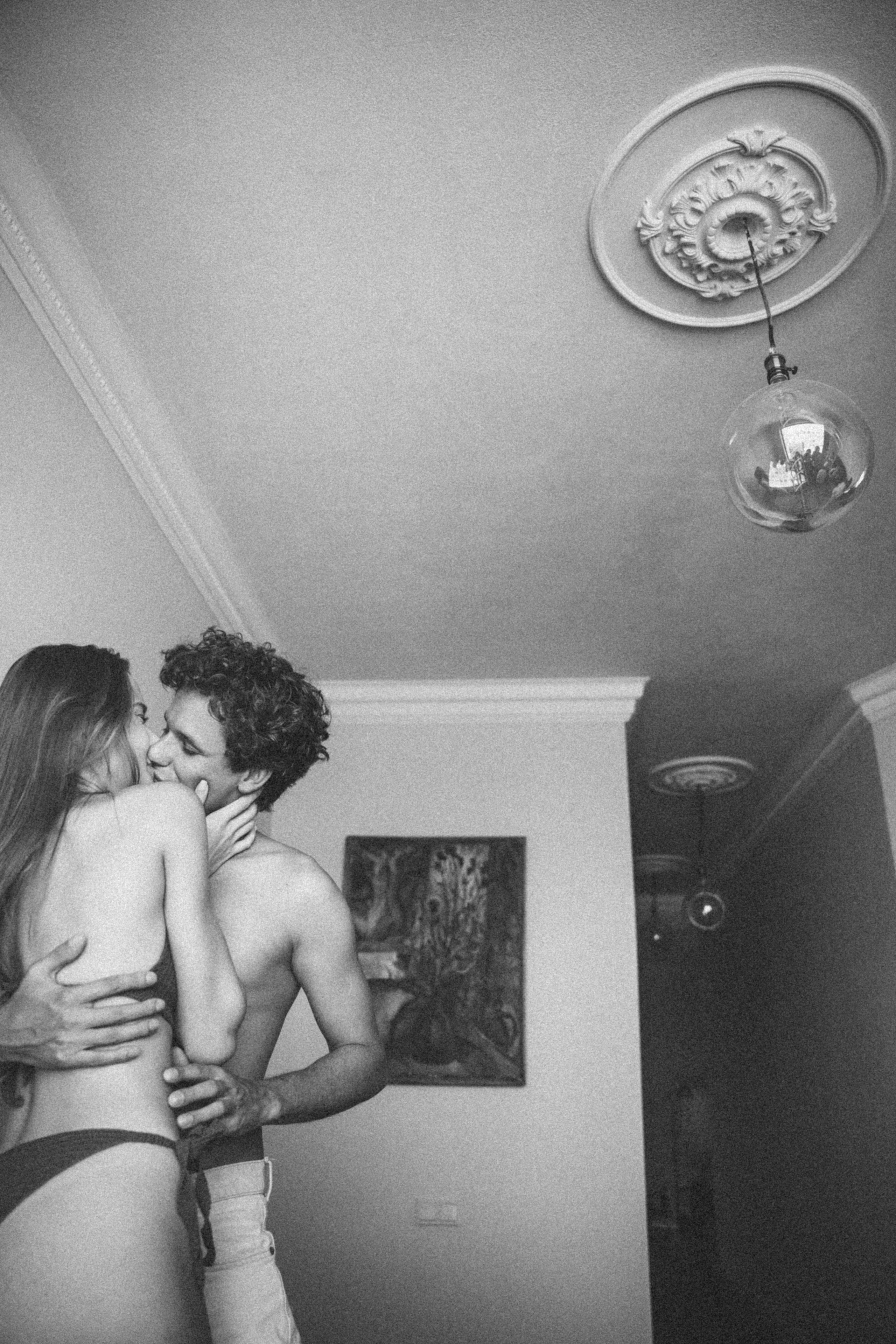 Любовь вокруг. Главная