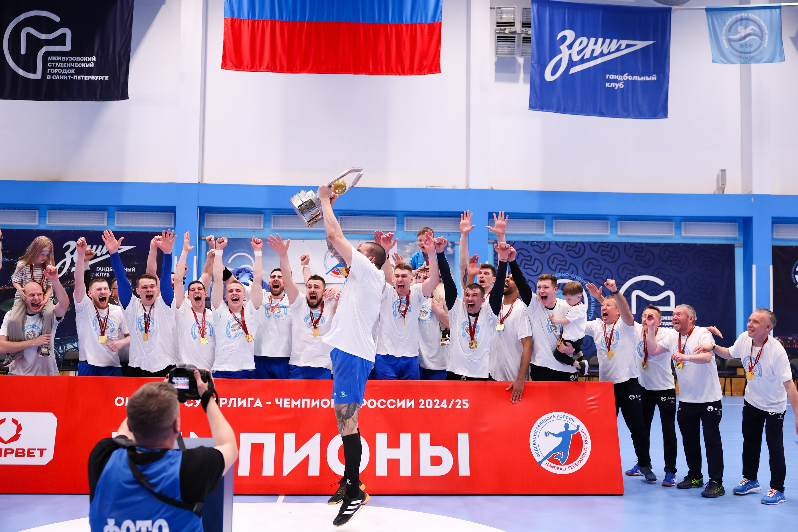 ГК Зенит — ГК ЦСКА финал ЧР2024/25 3 игра 28.05.2025. Спортивный и репортажный фотограф Антон Тереханов