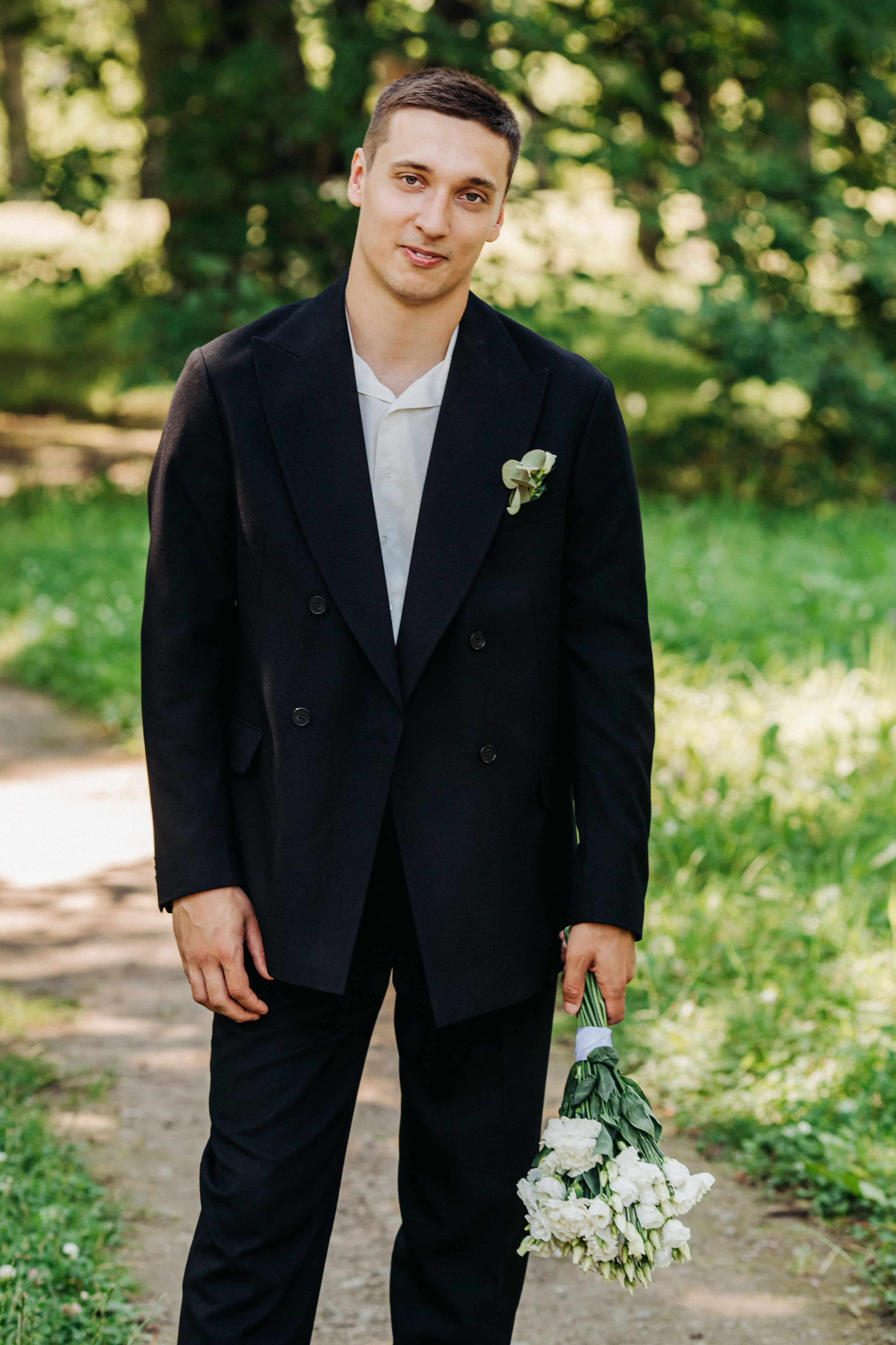 Vlad & Nadya (Saint-Petersburg, Russia). Destination wedding photographer Peter Letu