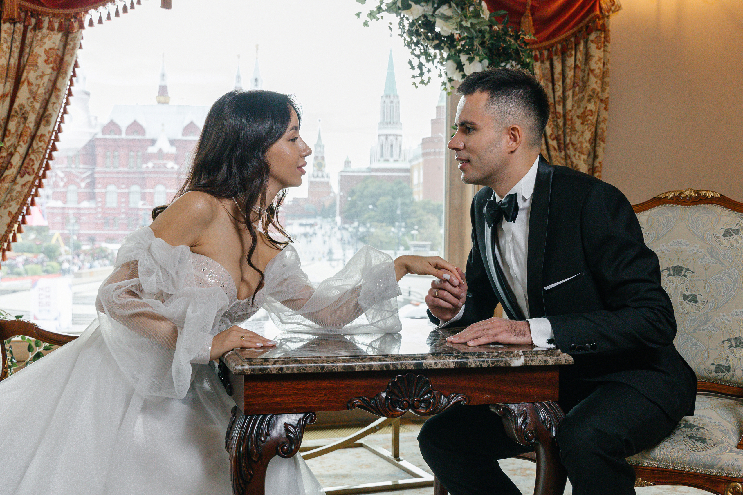 Полина и Никита: отель НАЦИОНАЛЬ АРХИВ. Свадебный фотограф Москва