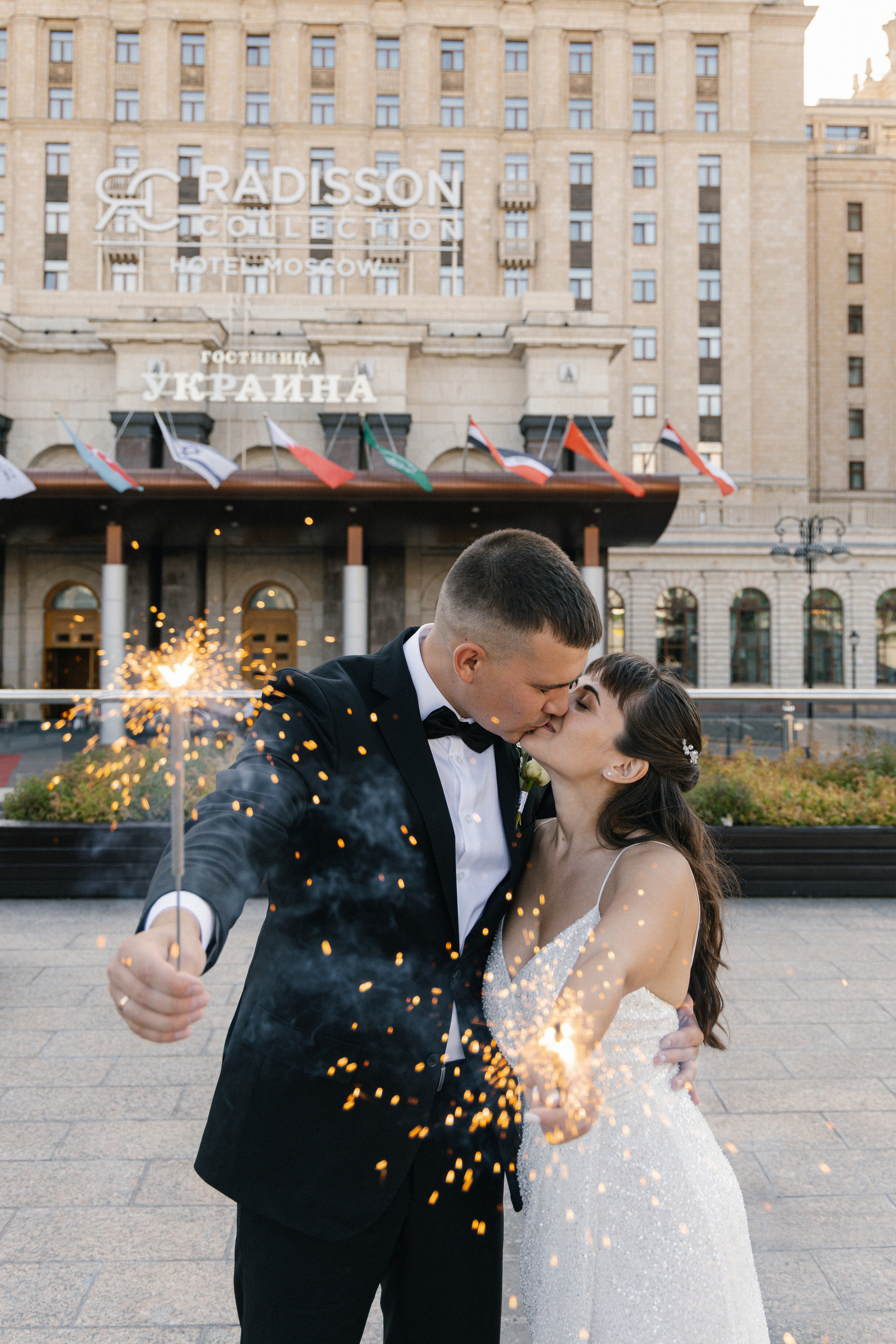 АРХИВ Тамара и Кирилл: М.Сити, Бердс, Большой Театр, отель Украина. Свадебный фотограф Москва