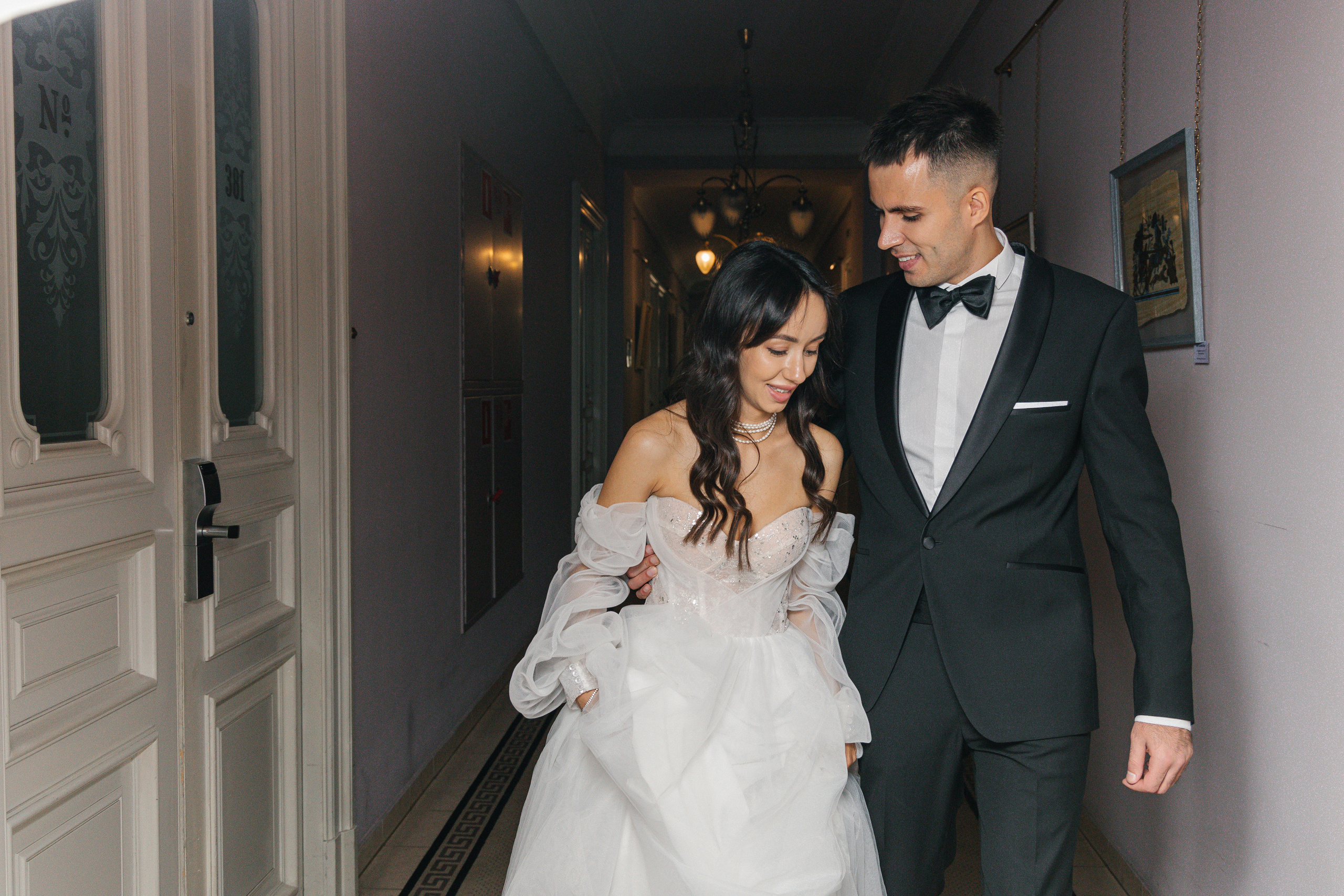 Полина и Никита: отель НАЦИОНАЛЬ АРХИВ. Свадебный фотограф Москва