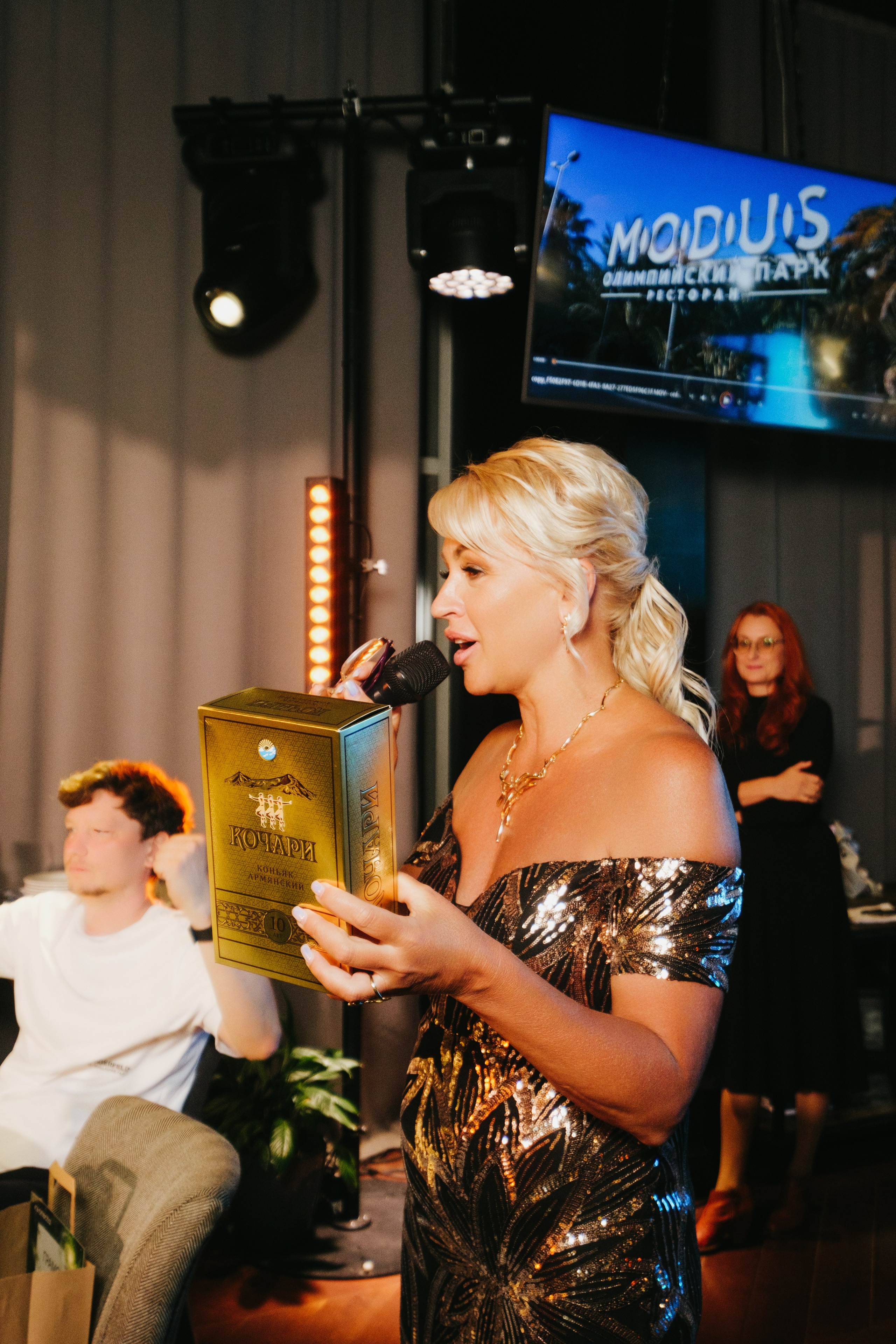 Корпоратив в Сириусу (Адлер) 10 лет компании. Свадебный фотограф Денис Ожигин в Краснодаре и крае. Эмоциональная и стильная съемка вашего дня