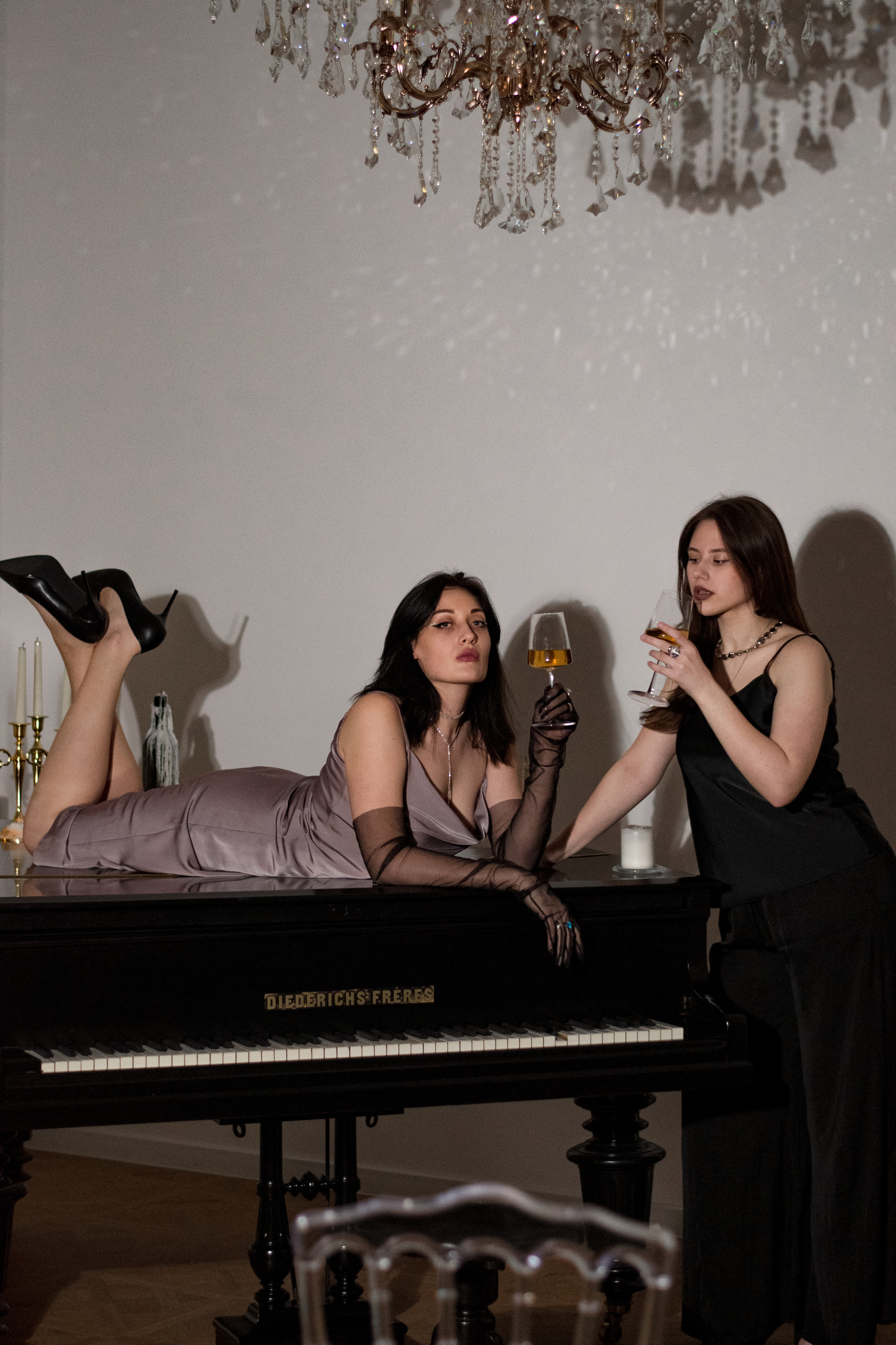 Фотосессия при свечах. Портретный и свадебный фотограф в Краснодаре