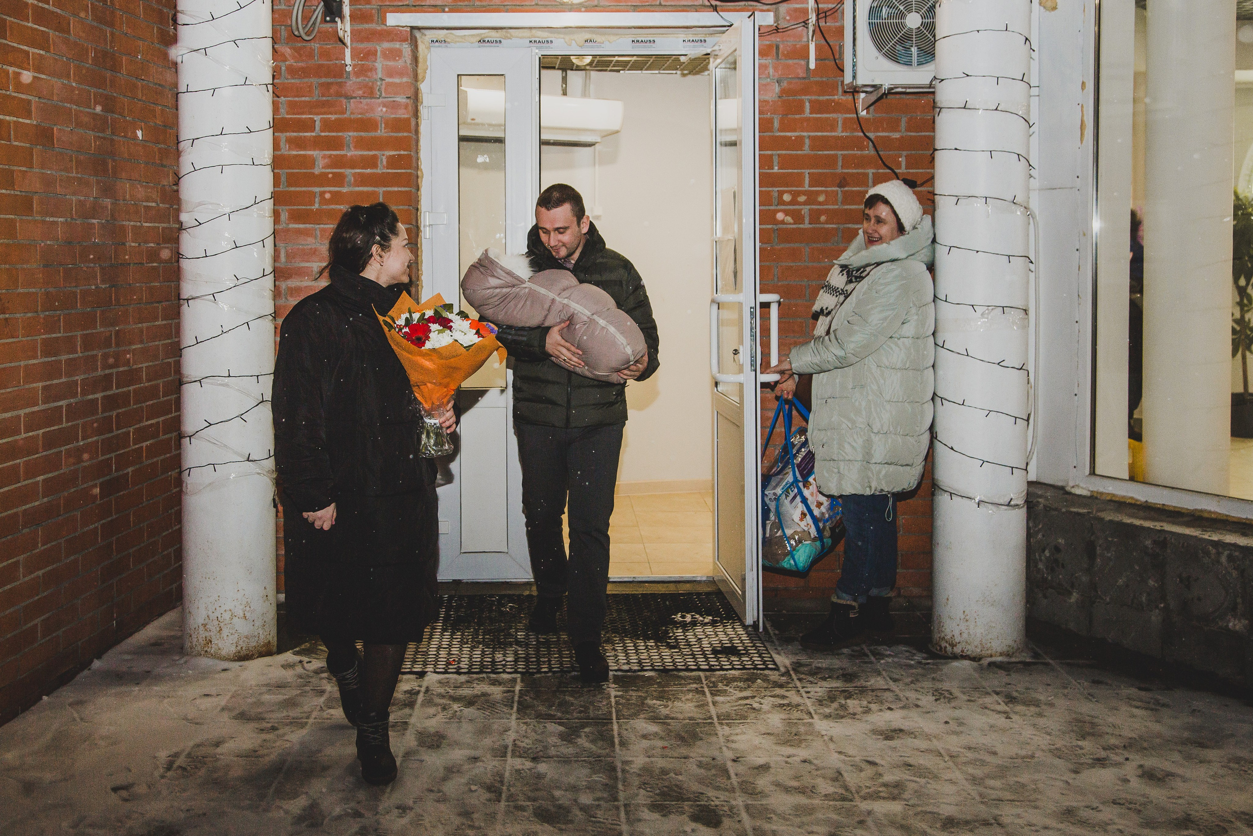 Выписка 28 января. Свадебный фотограф Александр Абрамов Москва / Зеленоград